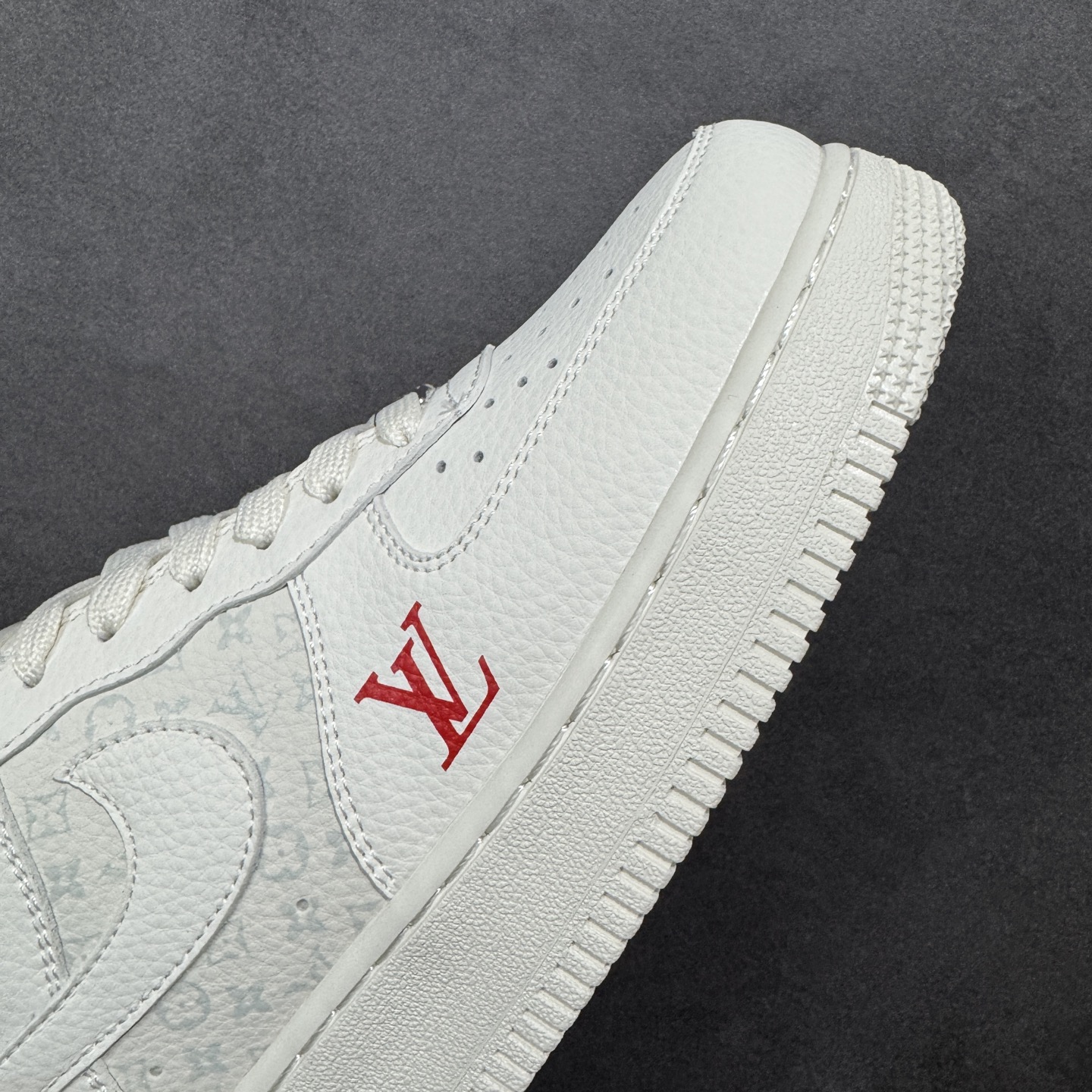 图片[5]-【定制版】Nike Air Force 1\’07 Low LV联名 空军一号低帮休闲板鞋  #原楦头原纸板 高端定制鞋盒 原厂鞋底 超高清洁度 细节完美 货号：MM3399-801  尺码：36 36.5 37.5 38 38.5 39 40 40.5 41 42 42.5 43 44 44.5 45-选品中心