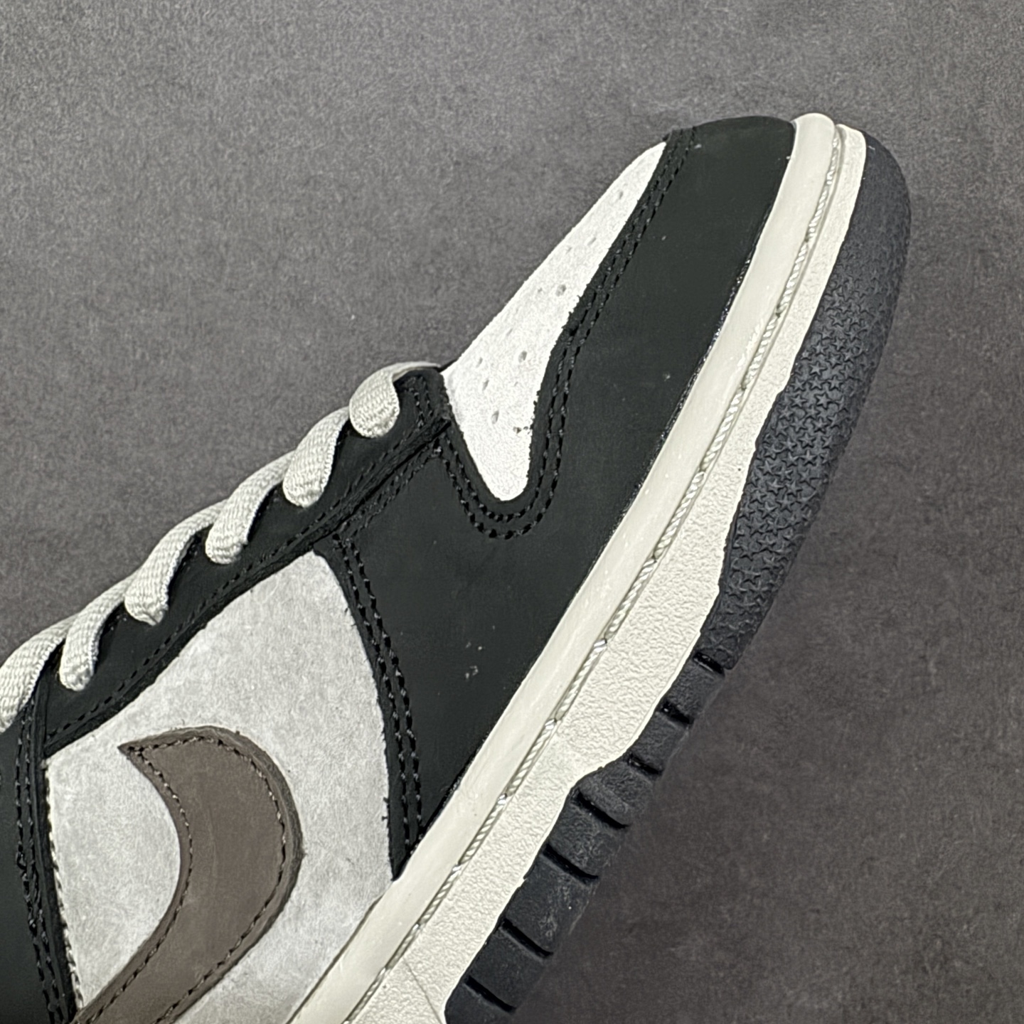 图片[5]-特价【GQ福利】纯原Nike Dunk 大友克洋 全套原楦原模倾力打造完美版型 独家原厂航空铝磨具打磨大底 鞋头坡度极致还原 无解鞋型 原盒原配 圈内天花板工艺 原厂冲刀 超高清洁度 全鞋零毛边皮料切割 货号：LF0039-003 尺码：36 36.5 37.5 38 38.5 39 40 40.5 41 42 42.5 43 44 44.5 45 编码：GQB200210-选品中心