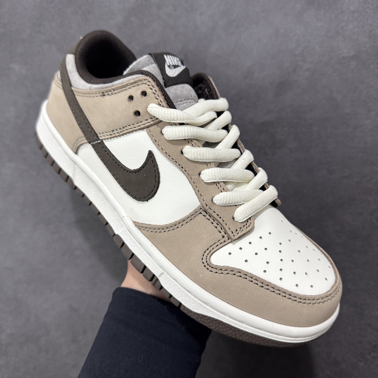 图片[3]-特价【GQ福利】纯原Nike Dunk 大友克洋 全套原楦原模倾力打造完美版型 独家原厂航空铝磨具打磨大底 鞋头坡度极致还原 无解鞋型 原盒原配 圈内天花板工艺 原厂冲刀 超高清洁度 全鞋零毛边皮料切割 货号：LF0039-002 尺码：36 36.5 37.5 38 38.5 39 40 40.5 41 42 42.5 43 44 44.5 45 编码：GQB200210-选品中心