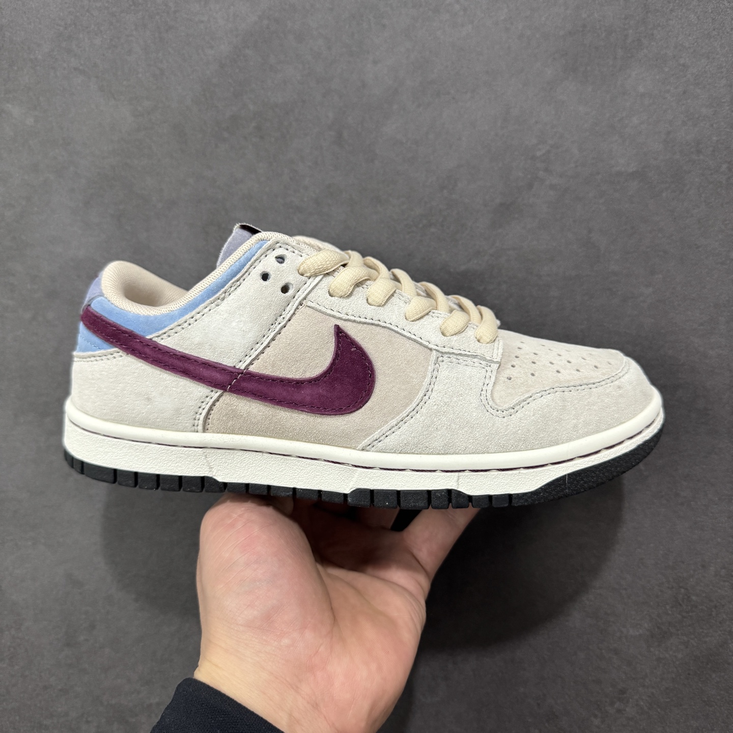 特价【GQ福利】纯原Nike Dunk 大友克洋 全套原楦原模倾力打造完美版型 独家原厂航空铝磨具打磨大底 鞋头坡度极致还原 无解鞋型 原盒原配 圈内天花板工艺 原厂冲刀 超高清洁度 全鞋零毛边皮料切割 货号：LF0039-005 尺码：36 36.5 37.5 38 38.5 39 40 40.5 41 42 42.5 43 44 44.5 45 编码：GQB200210-选品中心