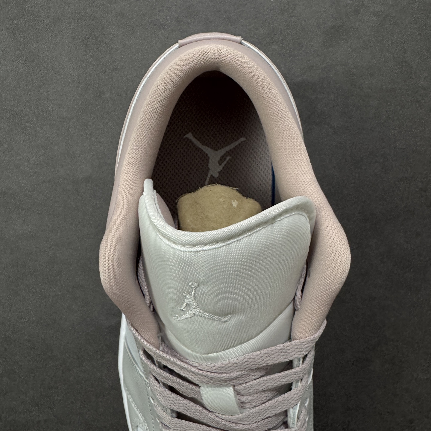 图片[7]-【K版纯原】Air Jordan AJ1 Low 低帮 DC0774-606 全新流水线出品 市场第二梯队最强版 全部原鞋开发 原楦原纸板开发 全鞋电脑针车 原厂内置全掌气垫 原盒内在原标 唯一Zp原版鞋带绑法 免检产品 全新2022版型 全头层皮料 完美零毛边处理 原厂配置全掌气垫 价格定位良心 新配色陆续出货 尺码：36-46-选品中心