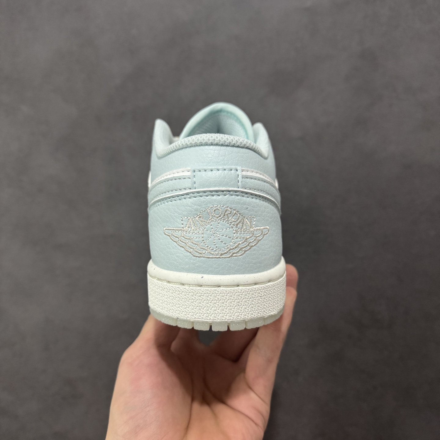 图片[4]-【H11版本】耐克Nike Air Jordan 1 AJ1经典复古经典低帮百搭文化篮球鞋 HJ5999-400 公司级真标半码制#原档案原数据开发版型#采用荔枝纹头层皮革鞋面材质#原厂立体填充鞋舌海绵#中底注胶孔及缜密中底拉帮工艺#原数据开发模具大底 尺码：35.5 36 36.5 37.5 38 38.5 39 40 40.5 41 42 42.5 43 44 44.5 45 46 47.5 编码：H11B270280-选品中心