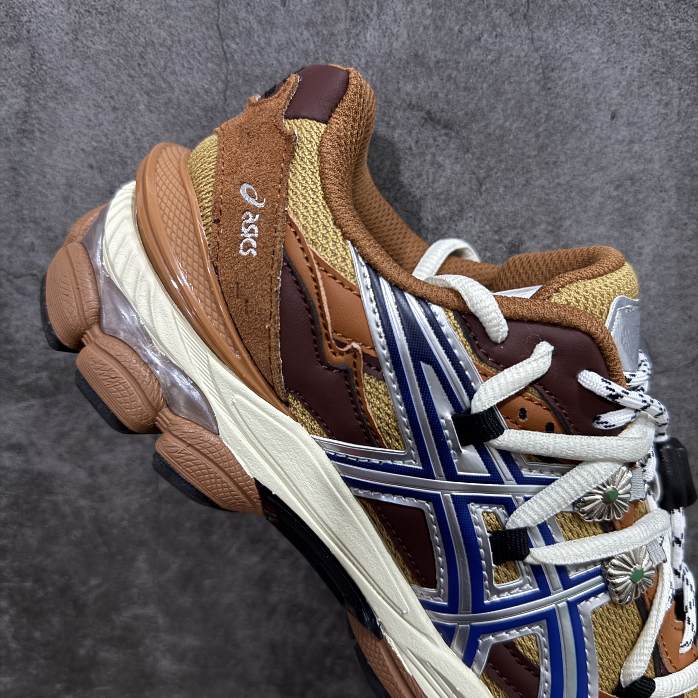 图片[7]-【公司级】Asics Gel-Cumulus 16 亚瑟士 防滑耐磨 休闲运动鞋 采用双层提花网面设计 提高包裹性和透气性 后跟搭载稳定系统科技T-GEL提升整体支撑力和结构感 减少对身体带来的冲击负荷 创新中底至轻回弹 货号：1203A838-020 尺码：36-47-选品中心