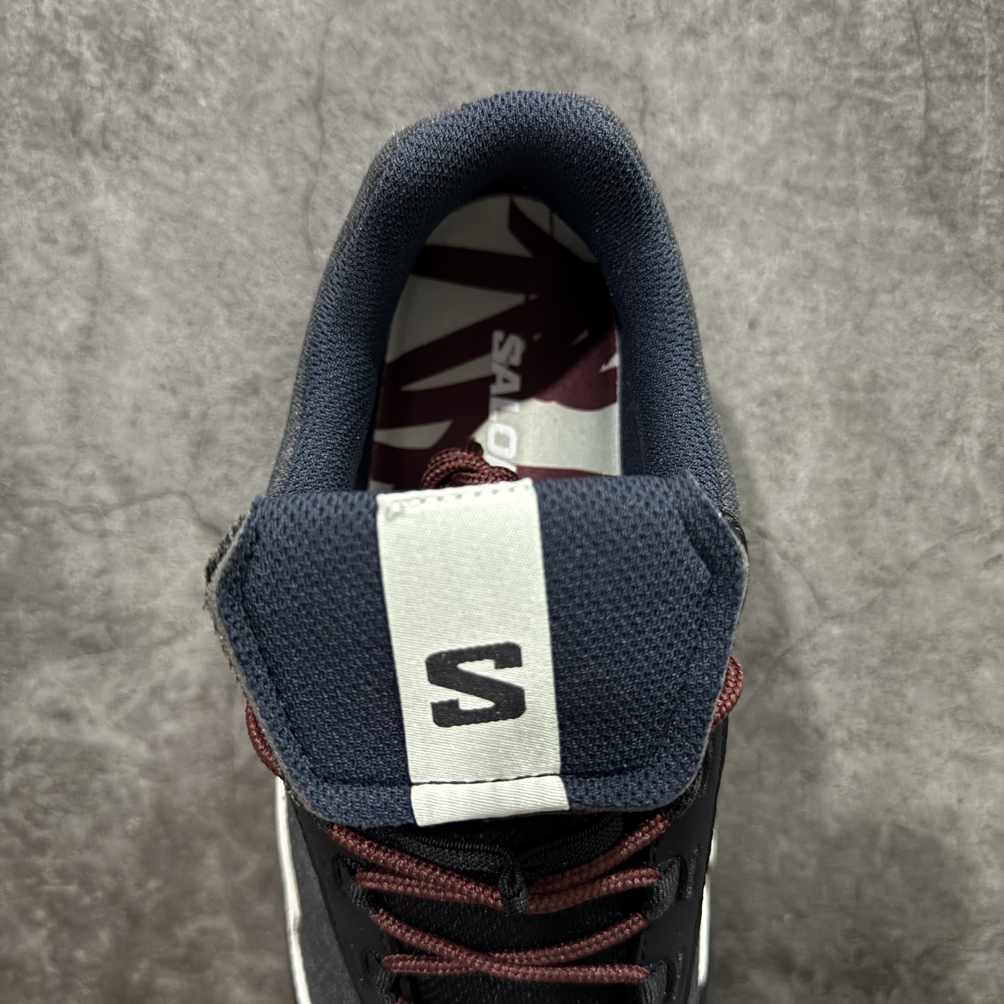 图片[8]-【巅峰版】SALOMON萨洛蒙 X-ALP ESILL GR10K 舒适百搭 防滑 低帮 户外功能鞋 男女同款 黑银色 劳保鞋 474200-20  鞋面采用SENSIFIT贴合技术 全方位贴合包裹脚型 鞋跟部鞋底牵引设计 提供强大的抓地性能 更适应野外崎岖不平的道路 其3D ADVANCED CHASSIS底盘 材料轻量大化 钉齿设计更具稳定性、防护性 鞋底易磨损区运用CONTAGRIP高耐磨材料 应对城市硬质路面长距离跑考验  尺码：36 36.5 37 38 38.5 39 40 40.5 41 42 42.5 43 44 44.5 45-选品中心