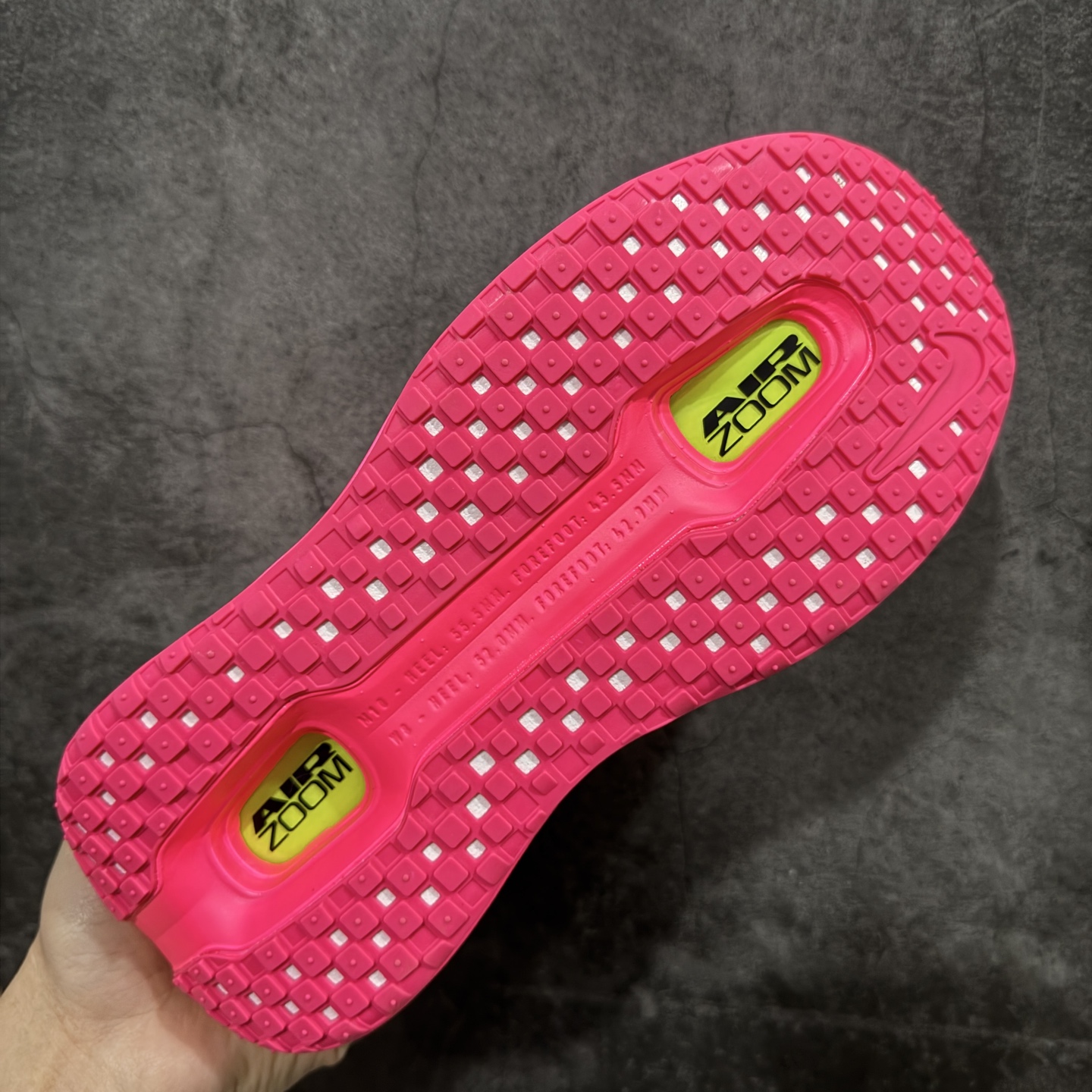 NIKE VOMERO PREMIUM 全掌气垫缓震网面运动跑鞋纯原生产线出品市场目前最优品质 完美还原