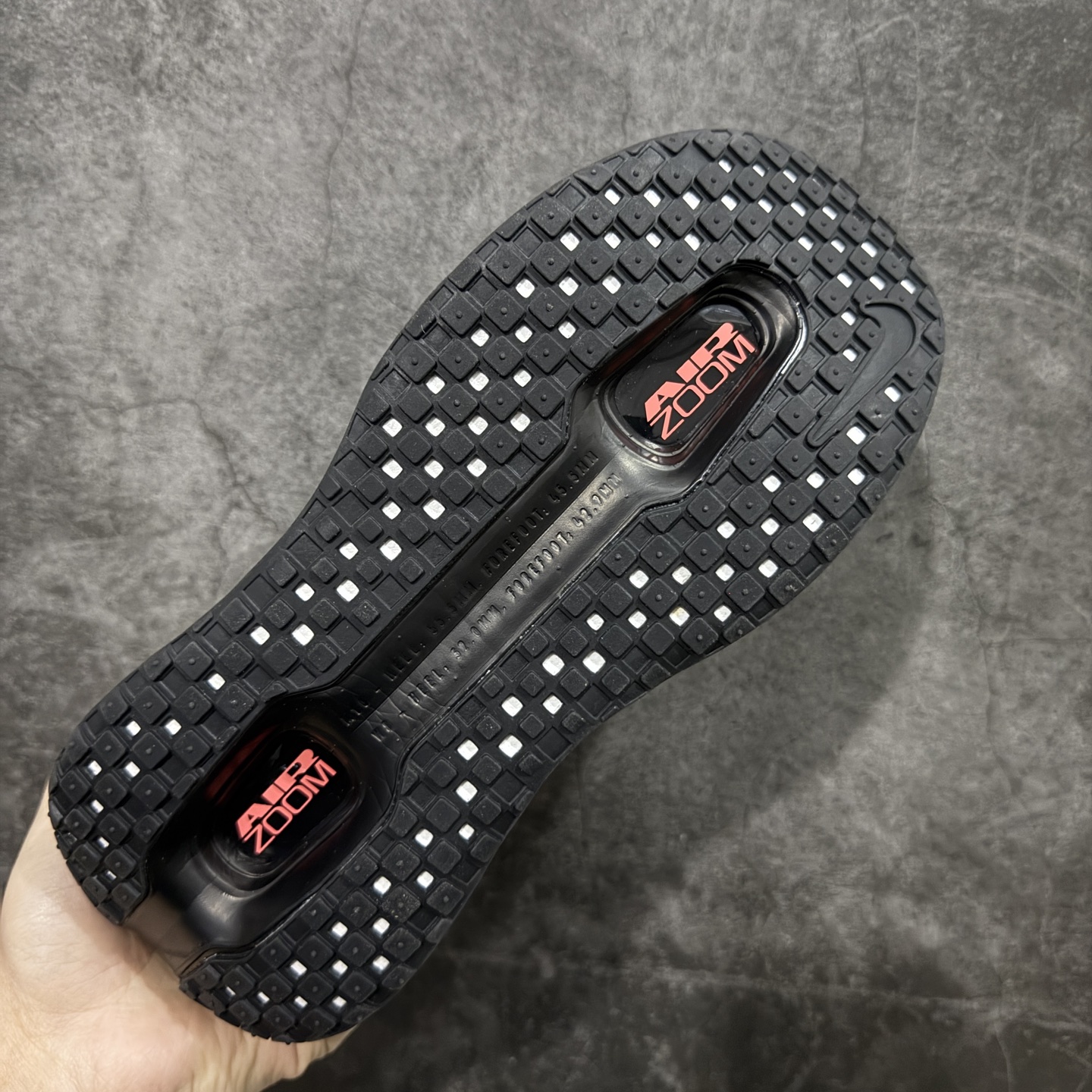 NIKE VOMERO PREMIUM 全掌气垫缓震网面运动跑鞋纯原生产线出品市场目前最优品质 完美还原