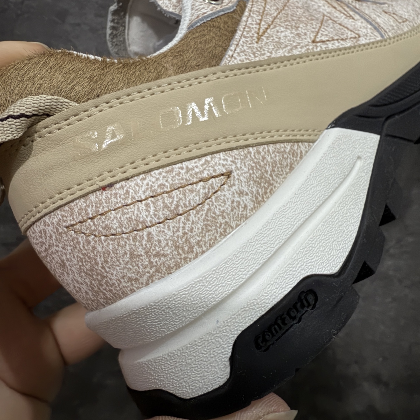 图片[3]-【莞顶纯原】Salomon萨洛蒙2025秋冬新款XT-ALp新色系跑步鞋休闲运动鞋 中底搭载全掌玻璃纤维能量板和超厚弹性泡沫中底，跑动时推进力十足，缓震回馈很强，日常通勤或训练都很稳 鞋身长毛牛猄皮面设计，内层材质透气网面 穿着舒适度好 原版材质 原版大底 尺码：35-45-选品中心