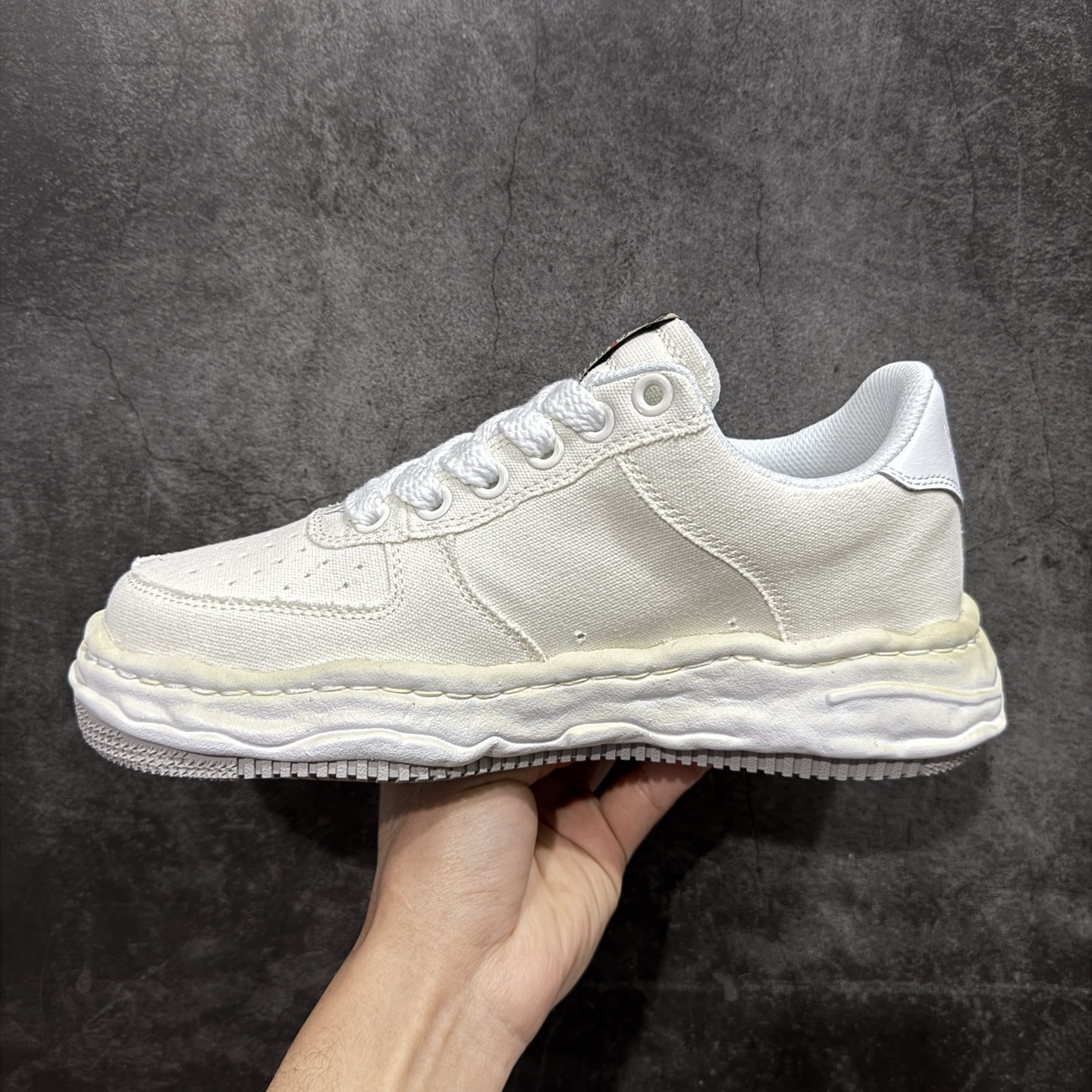 图片[2]-【纯原版】三原康裕品牌 MMY/Maison MIHARA YASUHIRO 变形溶解雪糕底低帮溶解鞋 全硫化溶解工艺 东莞原产 原楦原纸版开发 全新开发 双模一次发泡点位气孔EVA中底 底部嵌入组合RB橡胶耐磨大底 采用全粒面头层皮革鞋面材质 正确织麦及包装盒 清晰后跟电绣LOGO 🆚区别市面普通版本 尺码：35 36 37 38 39 40 41 42 43 44 正常尺码-选品中心