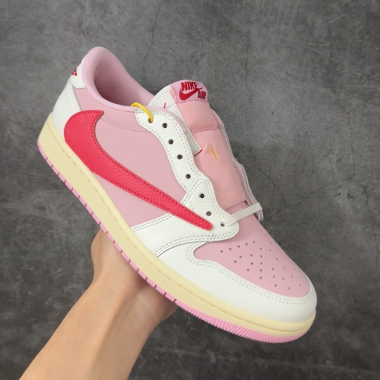纯原 Travis Scott x Air Jordan AJ1 Low OG SPTS联名粉红倒钩低帮