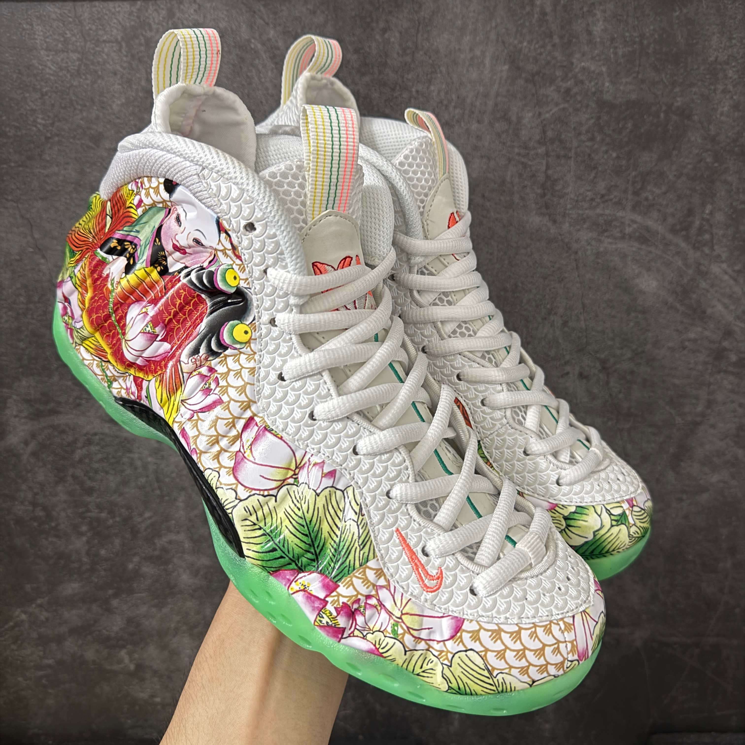 图片[3]-【莞产纯原】Air Foamposite One 天津喷2.0 IR2078-100 莞产原底面 公司渠道同模具 鞋型发泡360度无死角 双层Zoom气垫植入 中底完美注胶 搭载原厂碳纤维材质 尺码： 40 40.5 41 42 42.5 43 44 44.5 45 46 47.5-选品中心