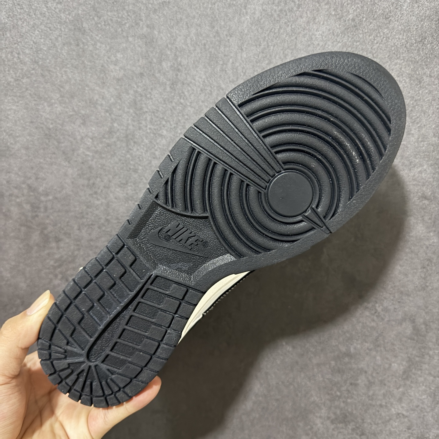 图片[9]-【定制版】Nike SB Dunk Low 高端定制 低帮休闲板鞋 GB1224-166  #定制鞋盒 大厂纯原品质出货 超高清洁度 皮料切割干净无任何毛边 细节完美  尺码：40 40.5 41 42 42.5 43 44 44.5 45-选品中心