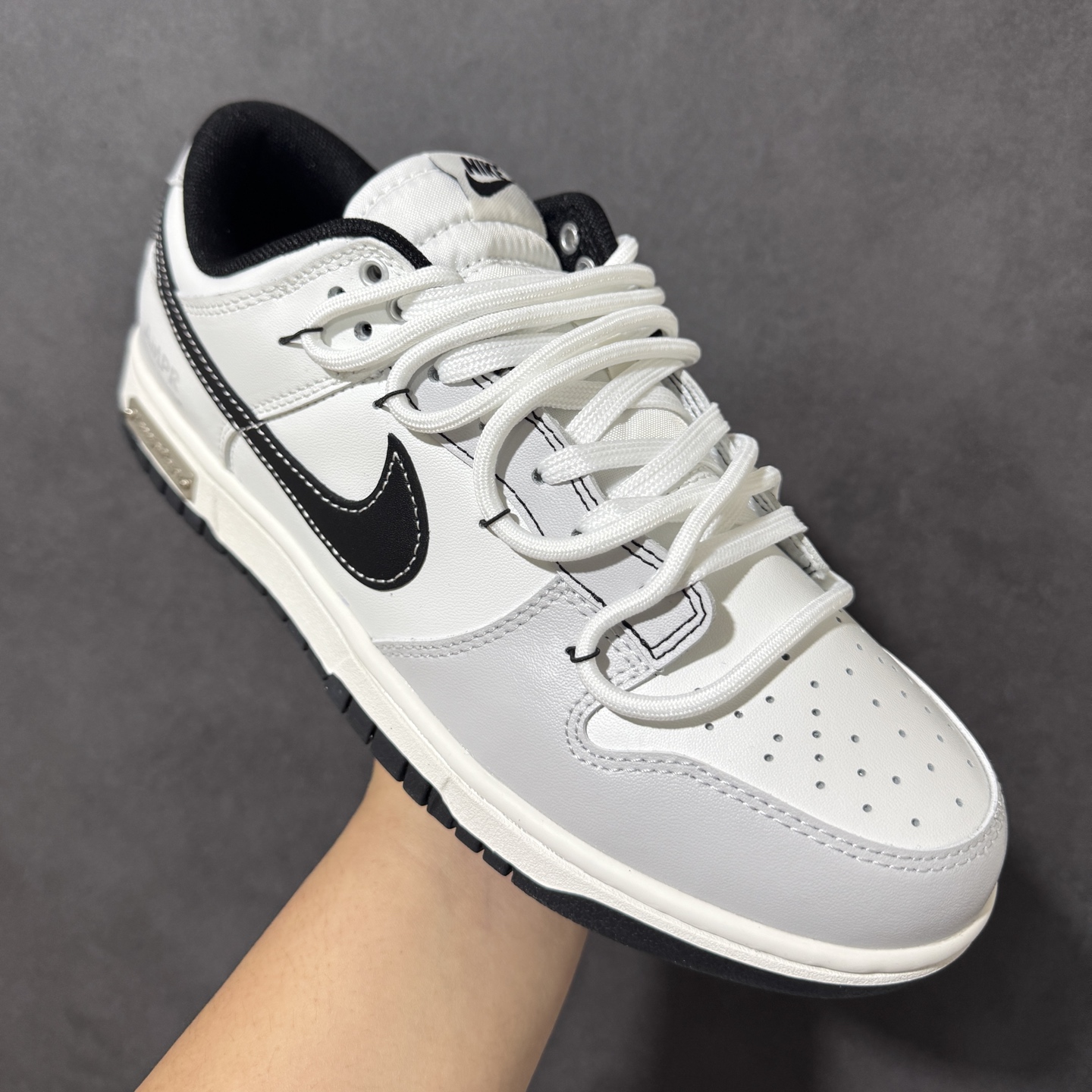 图片[3]-【定制版】Nike SB Dunk Low 高端定制 低帮休闲板鞋 GB1224-166  #定制鞋盒 大厂纯原品质出货 超高清洁度 皮料切割干净无任何毛边 细节完美  尺码：40 40.5 41 42 42.5 43 44 44.5 45-选品中心