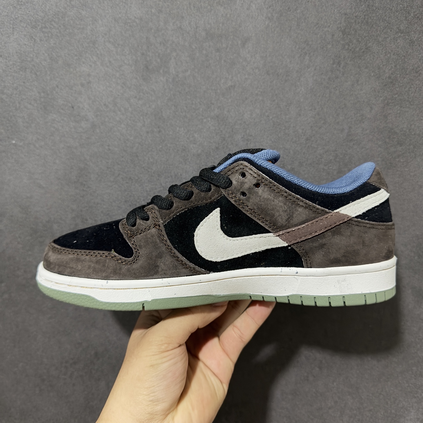 图片[2]-【公司级】Nike SB Dunk Low 棕白 低帮休闲板鞋 独家版型蒸餾加工帶來的是更好的视觉和脚感体验大厂纯原品质出货 清洁度 电绣工艺 皮料切割干净无任何毛边 细节完美 货号：HF3063-002 尺码：36-46-选品中心