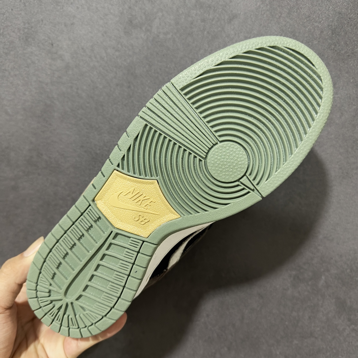 图片[9]-【公司级】Nike SB Dunk Low 棕白 低帮休闲板鞋 独家版型蒸餾加工帶來的是更好的视觉和脚感体验大厂纯原品质出货 清洁度 电绣工艺 皮料切割干净无任何毛边 细节完美 货号：HF3063-002 尺码：36-46-选品中心