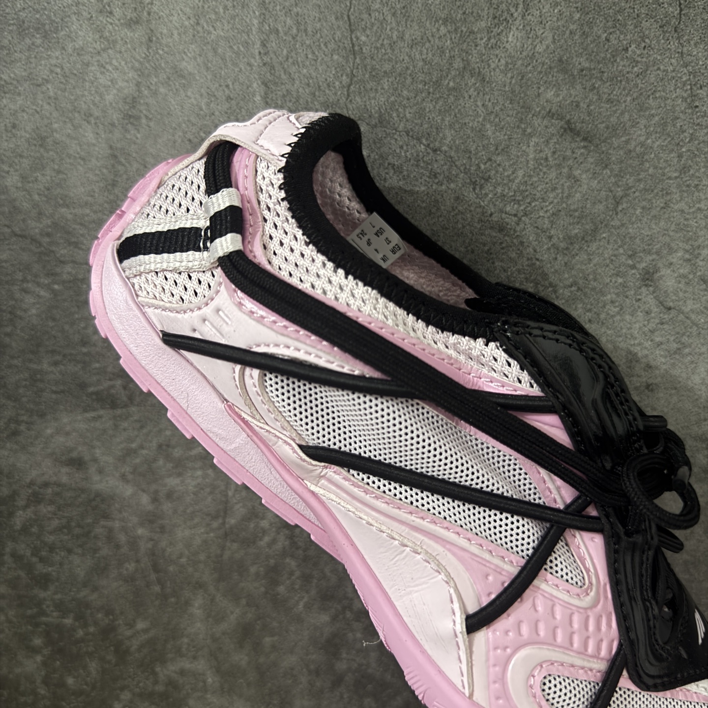 图片[7]-【XA版本】Balenciaga巴黎世家 Radar 圆头系带 做旧效果 低帮 生活休闲鞋 巴黎世家25代 轻薄款经典出货 这个非常适合春夏季 很薄很轻 摆脱了巴黎世家往昔那种笨重的观念 尺码：35-40-选品中心