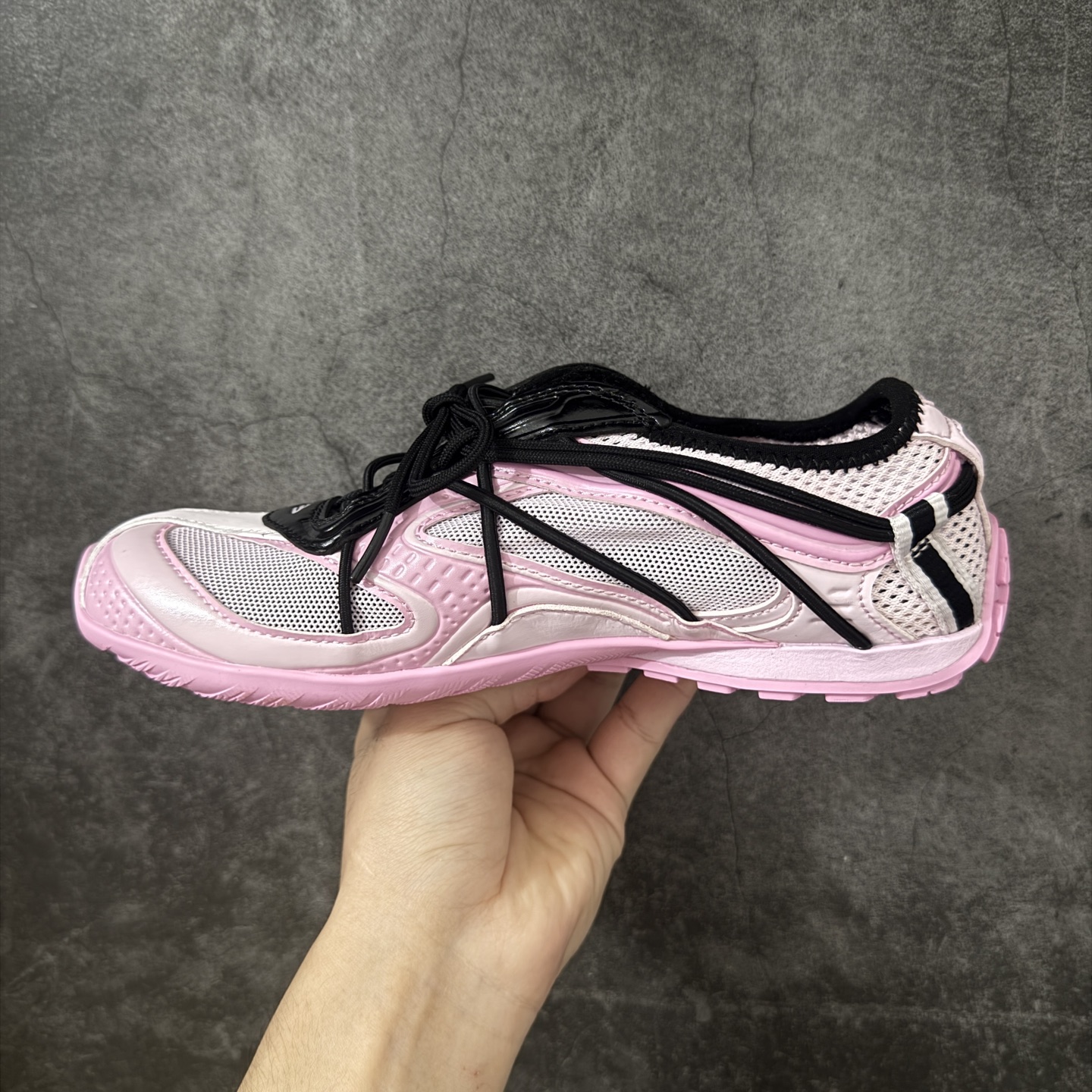 图片[2]-【XA版本】Balenciaga巴黎世家 Radar 圆头系带 做旧效果 低帮 生活休闲鞋 巴黎世家25代 轻薄款经典出货 这个非常适合春夏季 很薄很轻 摆脱了巴黎世家往昔那种笨重的观念 尺码：35-40-选品中心