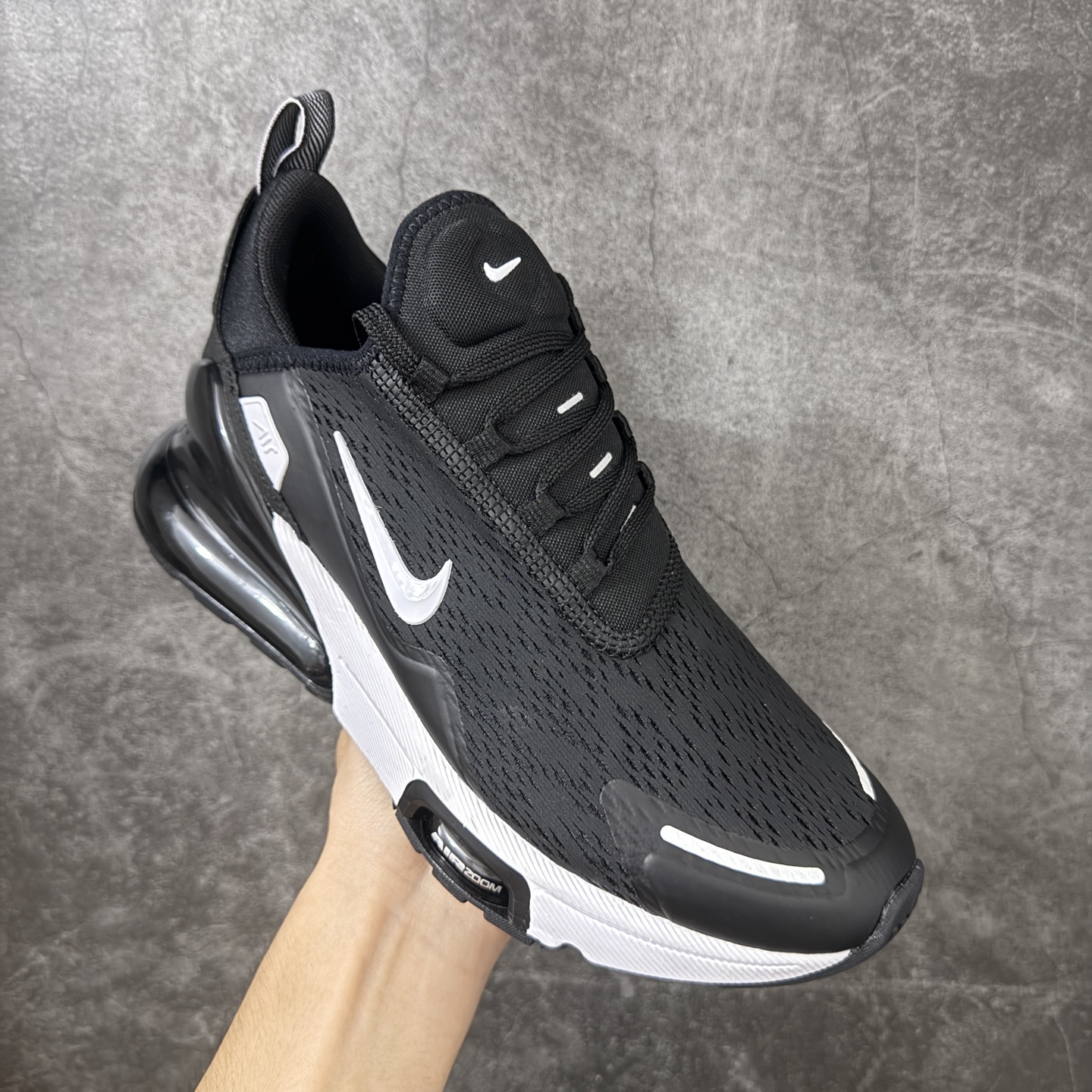 大厂出品 Nike Air Max 270 Premium 半掌气垫休闲跑鞋 型号:IO9883-002 尺码：36 3
