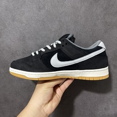 Nike SB Dunk Low SB低帮休闲板鞋 货号: HF3063-001 尺码:40 40.5 41 42 42 Nike SB Dunk Low SB低帮休闲板鞋 货号: HF3063-001 尺码:40 40.5 41 42 42
