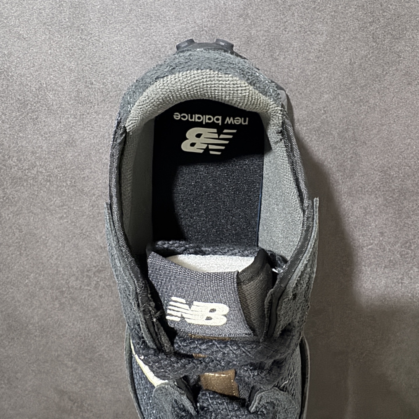 New Balance NB327系列复古休闲运动慢跑鞋 “炭黑米白麻布”U327WVE 原厂细翻毛 原数据档案结合二次