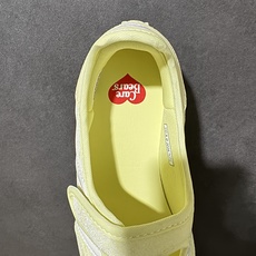 Adidas Samba Jane w 阿迪达斯 玛丽珍款 板鞋懒人一脚蹬运动鞋 采用皮革材质的设计融合了经典与现代元素 Adidas Samba Jane w 阿迪达斯 玛丽珍款 板鞋懒人一脚蹬运动鞋 采用皮革材质的设计融合了经典与现代元素