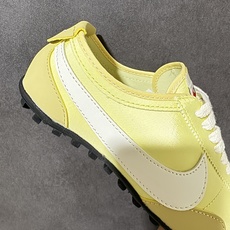 Nike Moon Shoe OG Summit 耐克 柔软舒适防滑耐磨 低帮休闲板鞋 黄白生胶 货号:IW0955-7 Nike Moon Shoe OG Summit 耐克 柔软舒适防滑耐磨 低帮休闲板鞋 黄白生胶 货号:IW0955-7