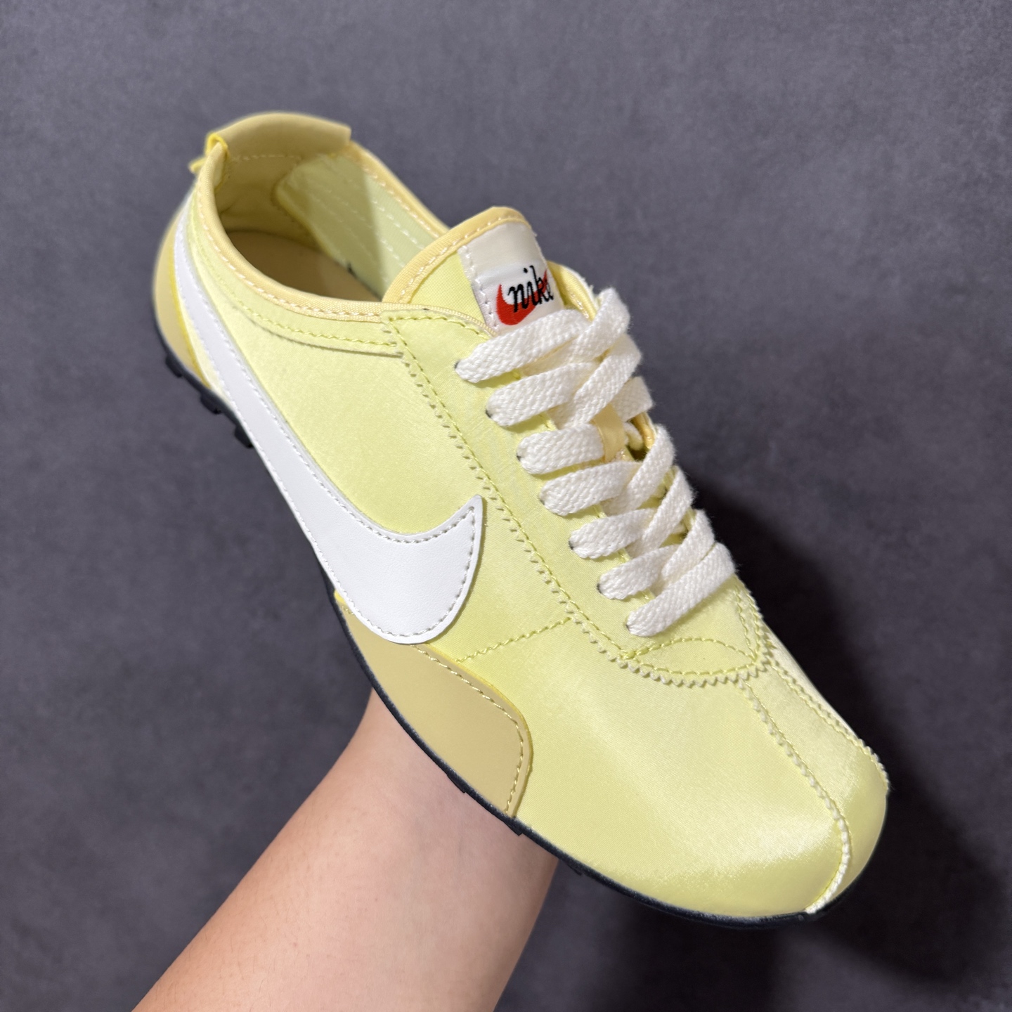Nike Moon Shoe OG Summit 耐克 柔软舒适防滑耐磨 低帮休闲板鞋 黄白生胶 货号:IW0955-7 Nike Moon Shoe OG Summit 耐克 柔软舒适防滑耐磨 低帮休闲板鞋 黄白生胶 货号:IW0955-7