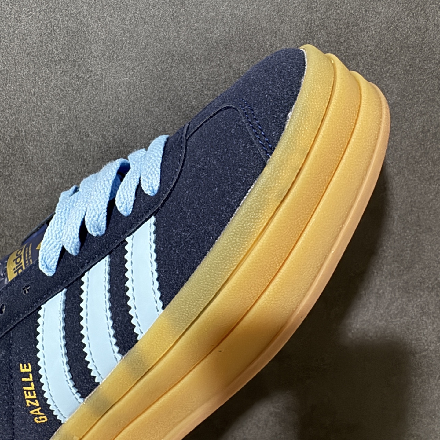 Adidas Originals Gazelle Bold 三叶草厚底休闲防滑耐磨低帮板鞋 #原厂原数据版型 原厂皮料切 Adidas Originals Gazelle Bold 三叶草厚底休闲防滑耐磨低帮板鞋 #原厂原数据版型 原厂皮料切