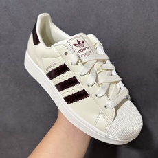 Adidas Original Superstar 2 阿迪达斯 低帮 米白红 贝壳头2代防滑耐磨轻便低邦板鞋 鞋身整体 Adidas Original Superstar 2 阿迪达斯 低帮 米白红 贝壳头2代防滑耐磨轻便低邦板鞋 鞋身整体