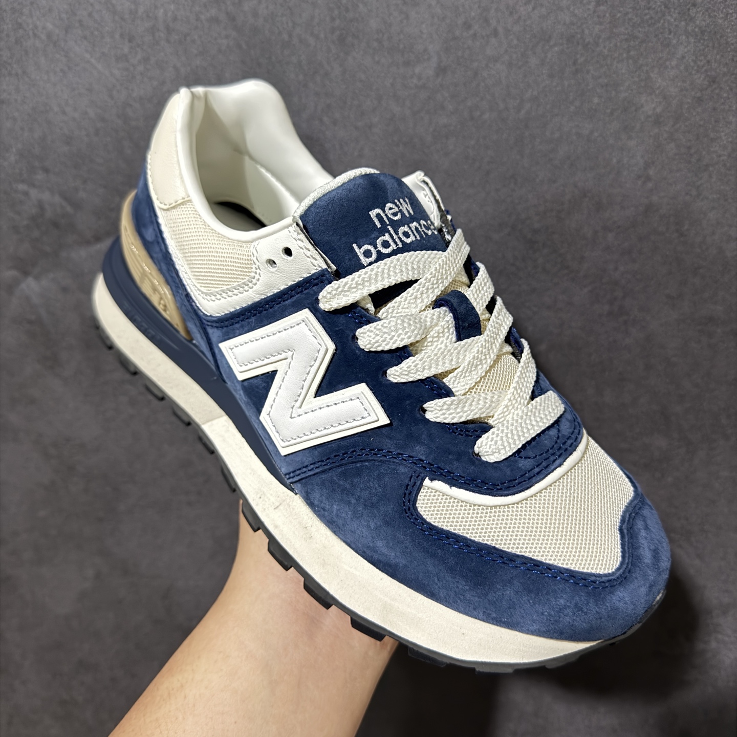 New Balance U574 新百伦低帮复古休闲运动慢跑鞋 采用猪巴革组合网织物鞋面材质全新4层组合独立私模大底 货