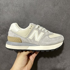 New Balance U574 新百伦低帮复古休闲运动慢跑鞋 采用猪巴革组合网织物鞋面材质全新4层组合独立私模大底 尺 New Balance U574 新百伦低帮复古休闲运动慢跑鞋 采用猪巴革组合网织物鞋面材质全新4层组合独立私模大底 尺