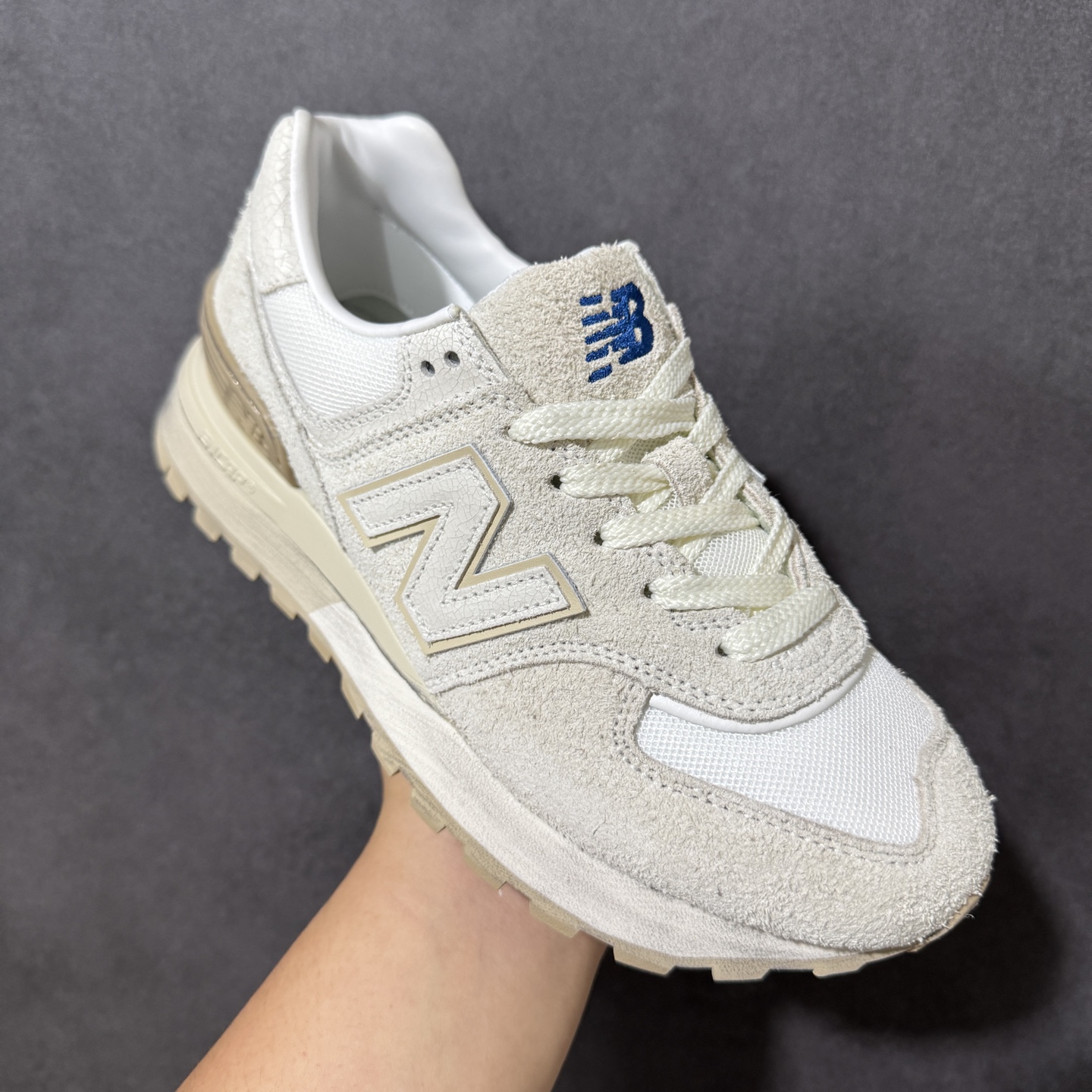 New Balance U574 新百伦低帮复古休闲运动慢跑鞋 采用猪巴革组合网织物鞋面材质全新4层组合独立私模大底 尺