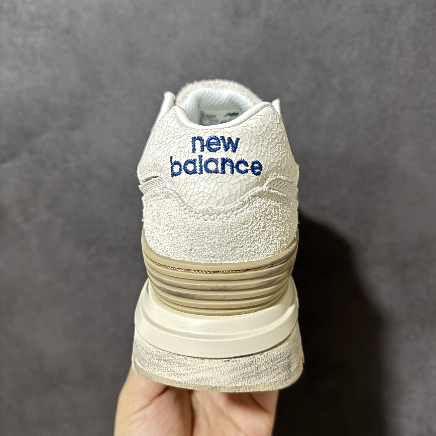 New Balance U574 新百伦低帮复古休闲运动慢跑鞋 采用猪巴革组合网织物鞋面材质全新4层组合独立私模大底 尺