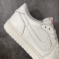 Air Jordan 1 Low OG AJ1低邦 米白 男女同款 乔丹篮球鞋系列 HQ6998-100 全新og系列出 Air Jordan 1 Low OG AJ1低邦 米白 男女同款 乔丹篮球鞋系列 HQ6998-100 全新og系列出