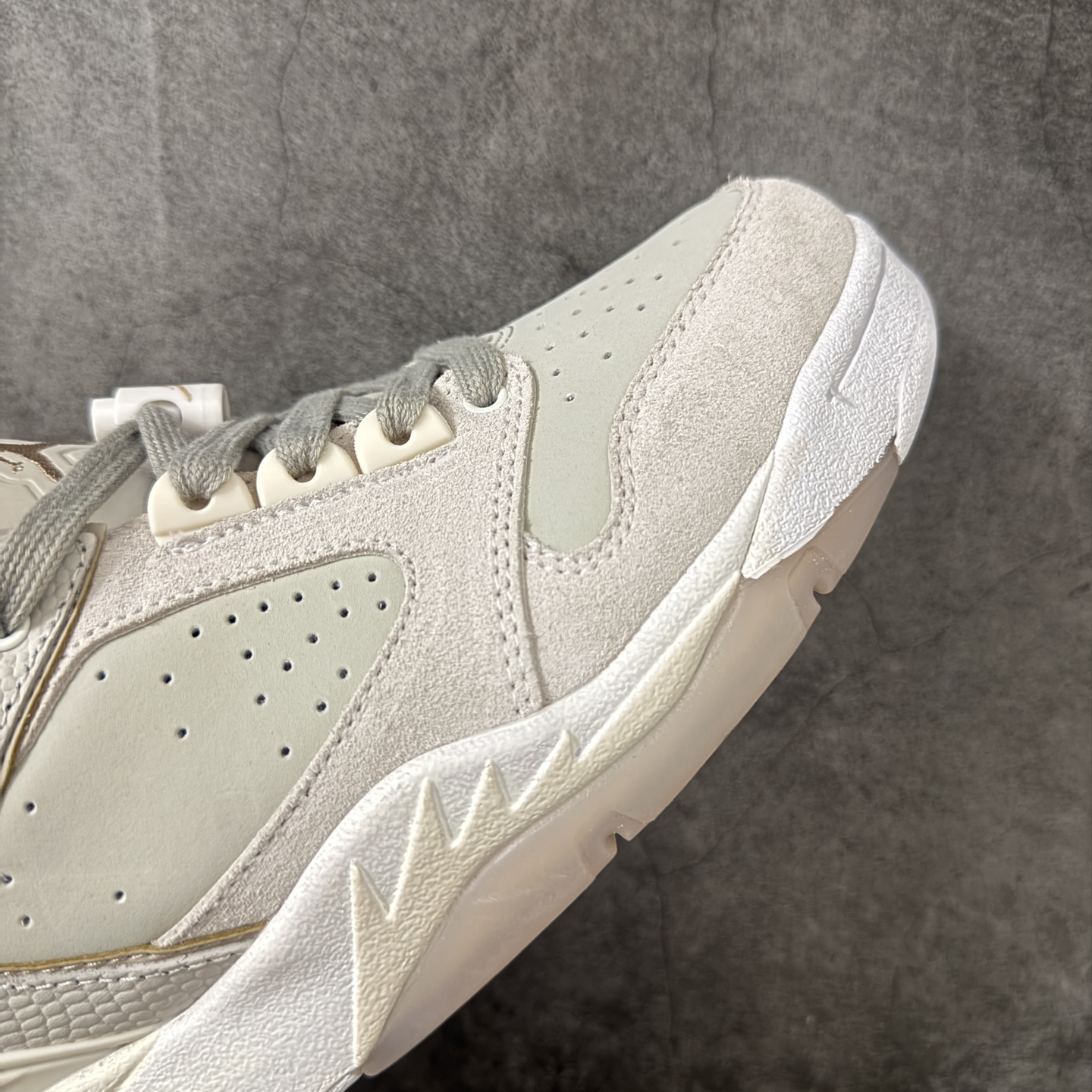 Jordan Air Jordan Sixty Plus AJ60 AJ5低帮舒适贴合 低帮 复古篮球鞋 复古风的高频出