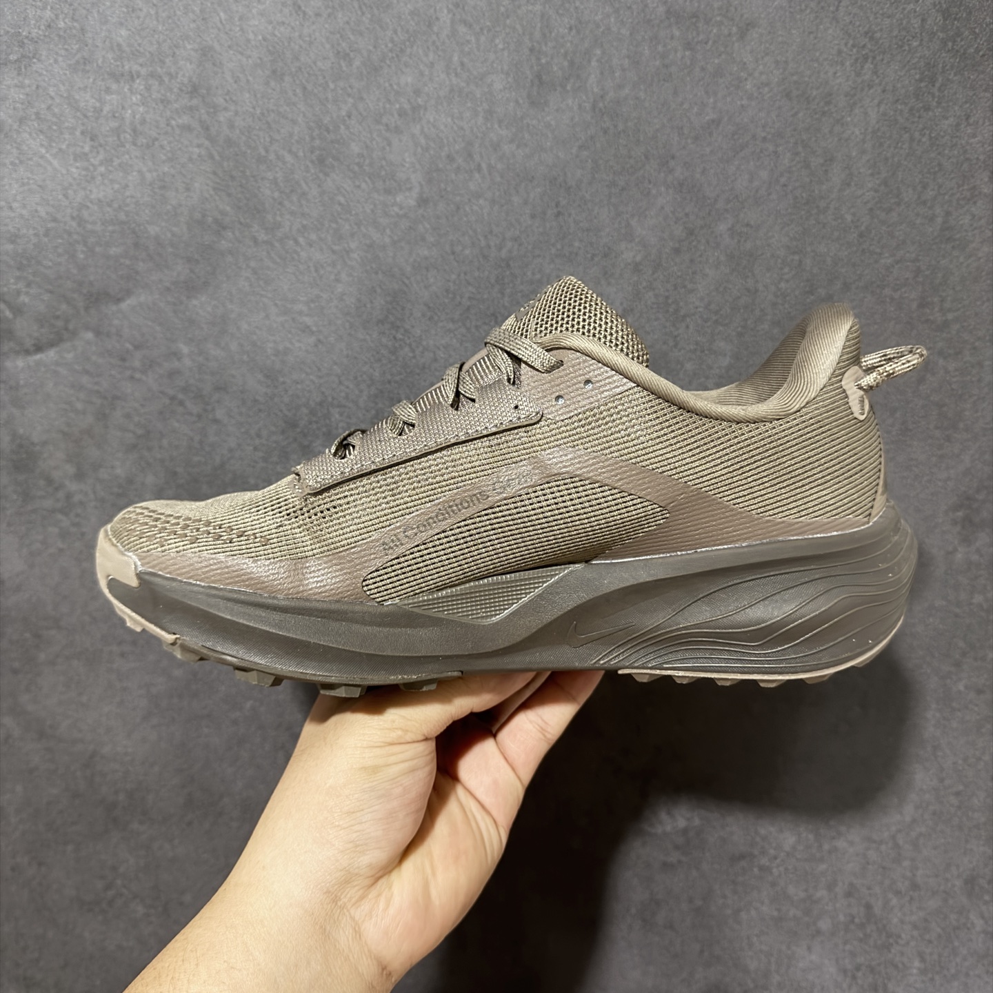 Nike ACG PEGASUS TRAIL Next Nature 越野跑步鞋 登月兼顾迅疾外观和稳固脚感 后跟覆面和