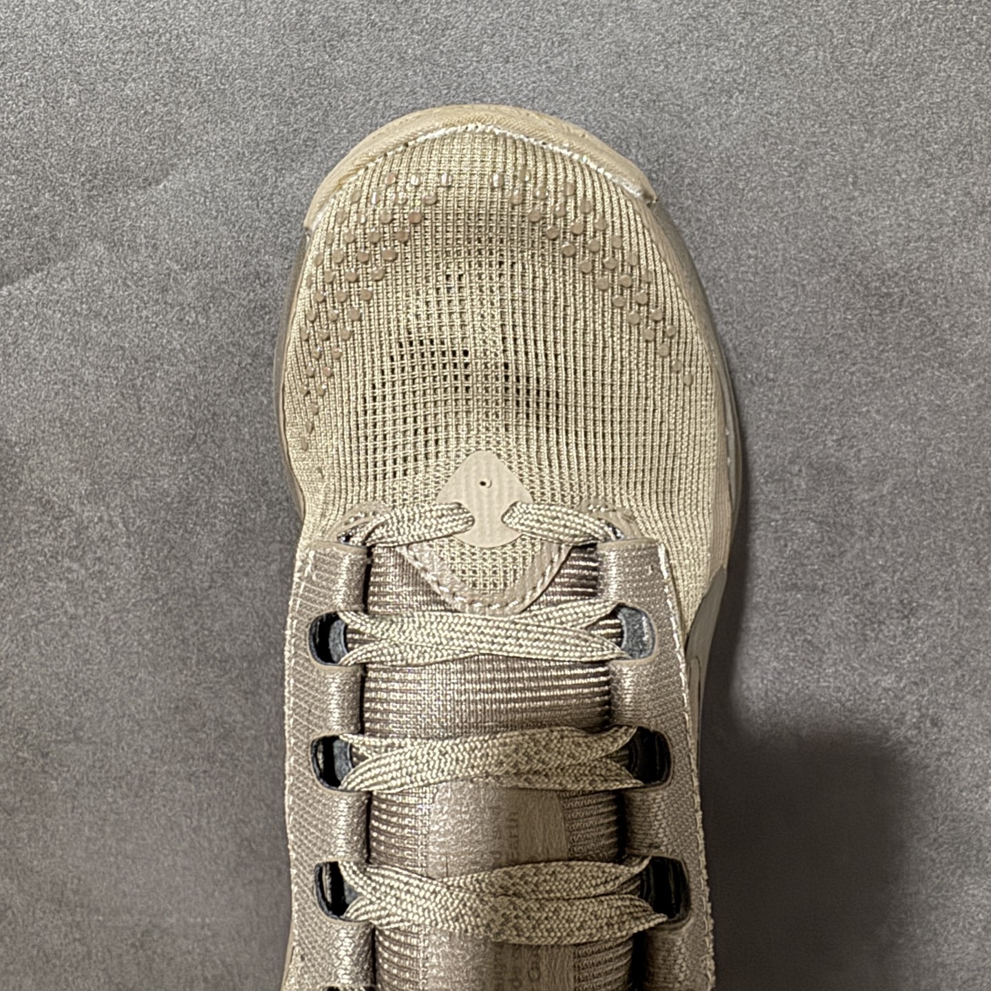 Nike ACG PEGASUS TRAIL Next Nature 越野跑步鞋 登月兼顾迅疾外观和稳固脚感 后跟覆面和