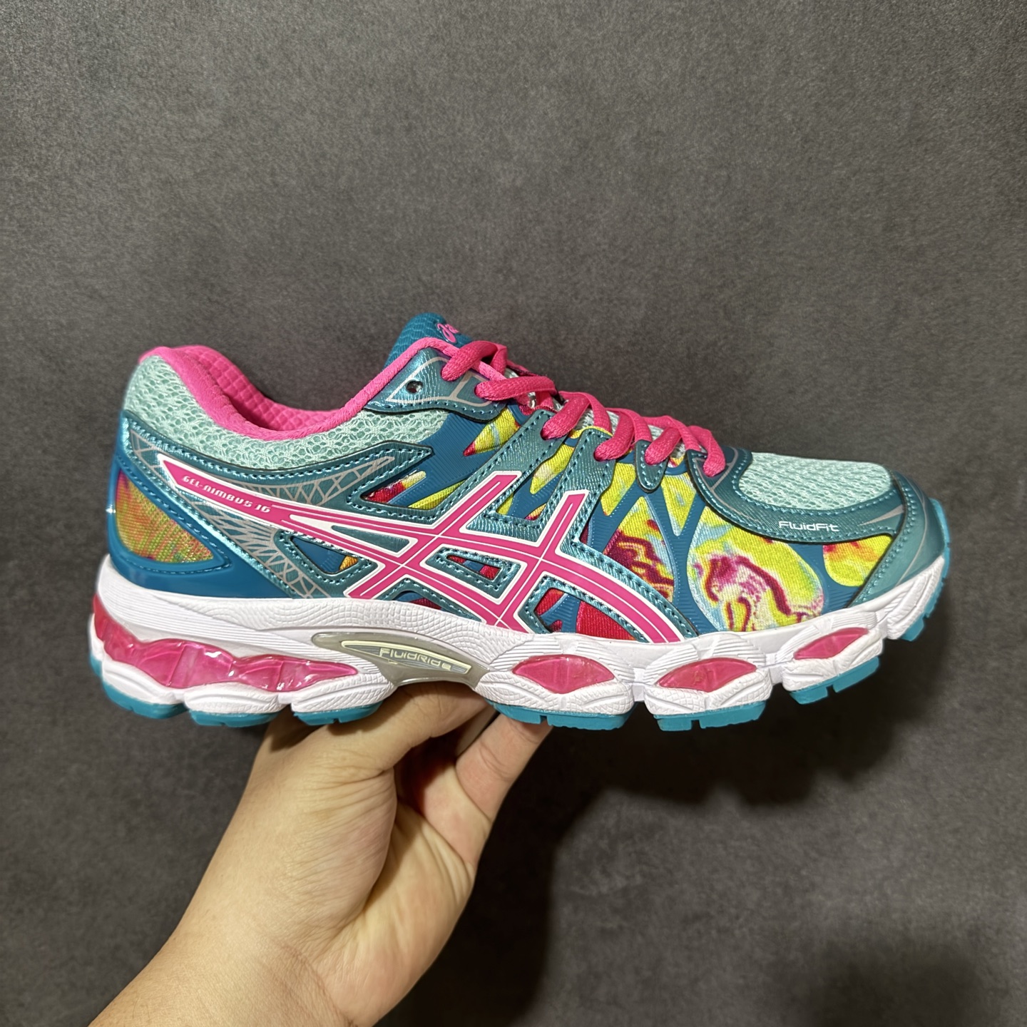 ASICS Gel-Nimbus 16 雨云16代系列轻量缓震休闲运动跑步鞋 货号： T485Q-0235 尺码：36-