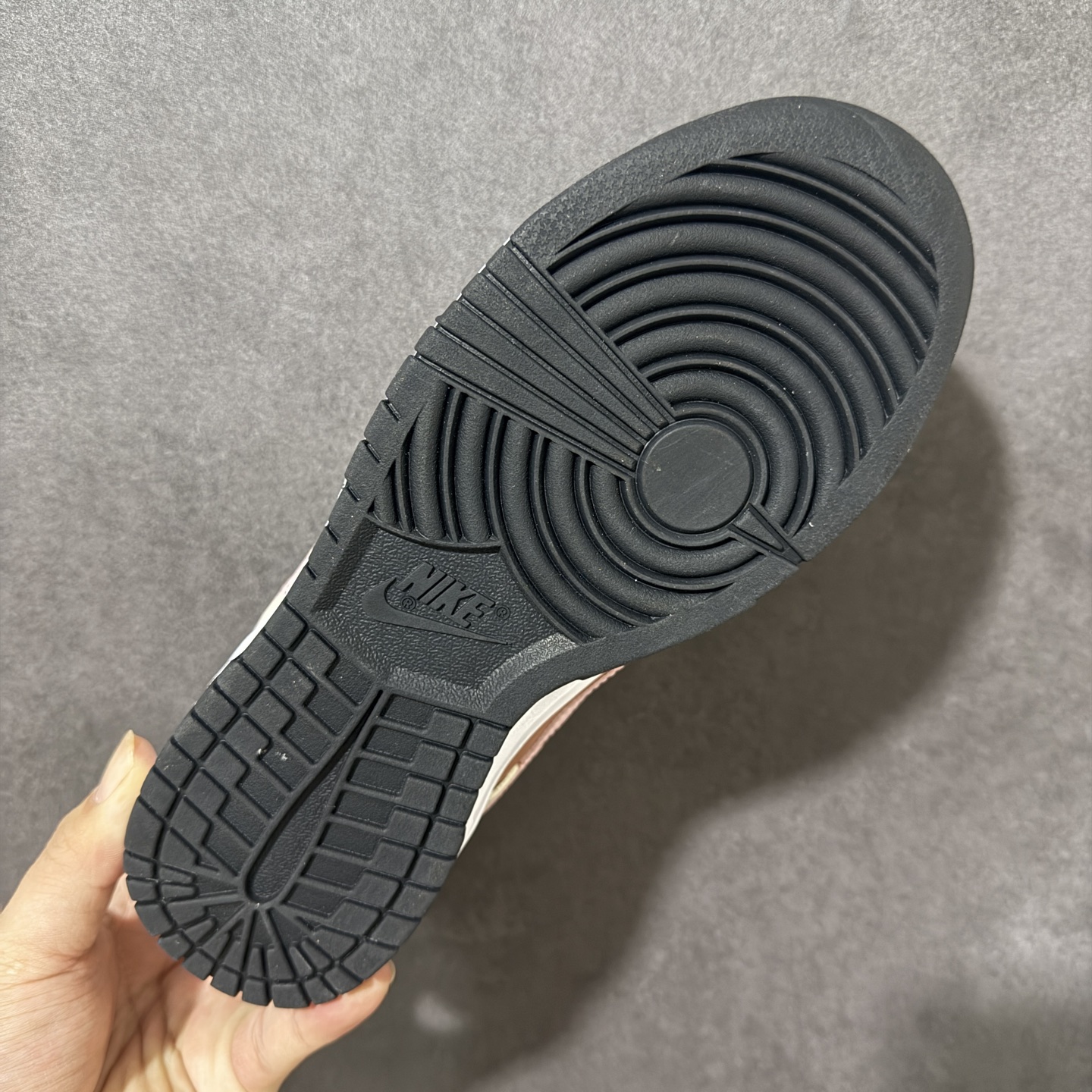 Nike Dunk Low 实力大厂出品 新配色陆续开发 利润个位数只为口碑 全套原纸板楦头开发 确保原汁原味 完美呈现