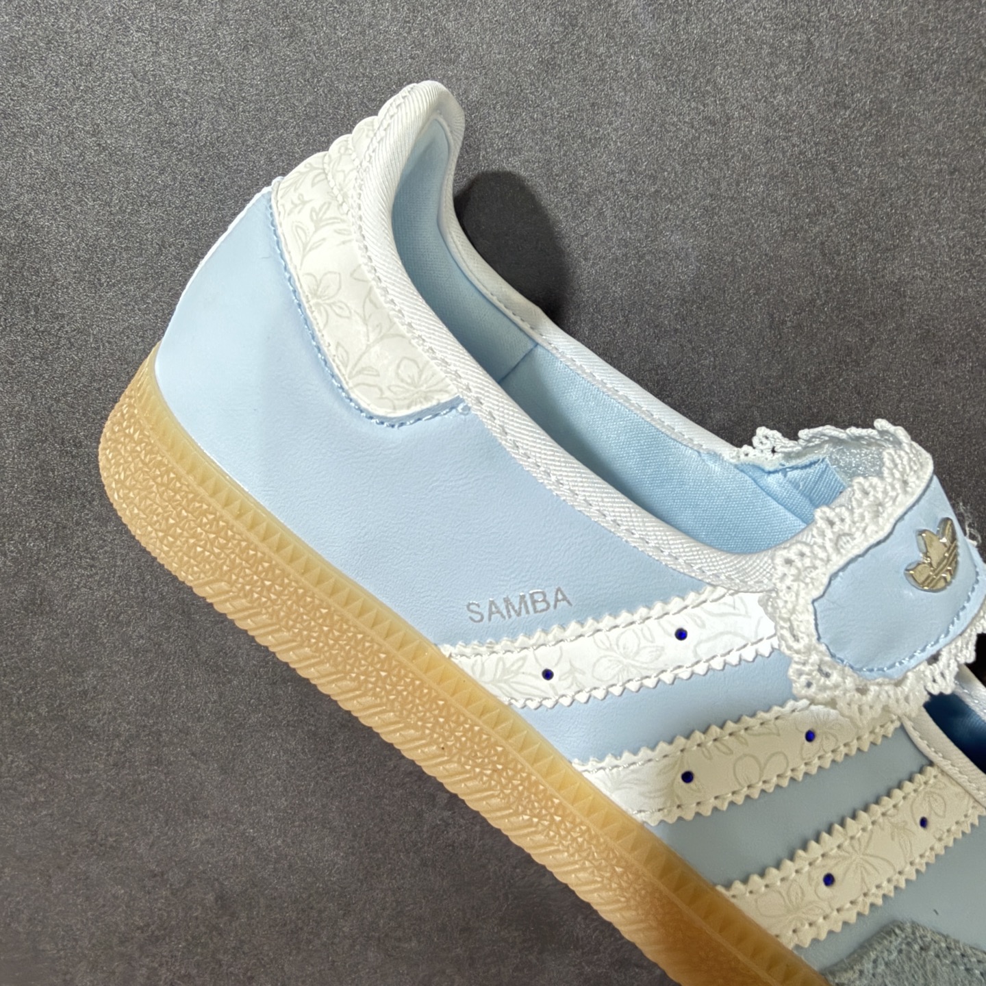 Adidas三叶草Barreda Mary Jane 玛丽珍鞋 货号: LA5345 尺码: 36 36.5 37.5 