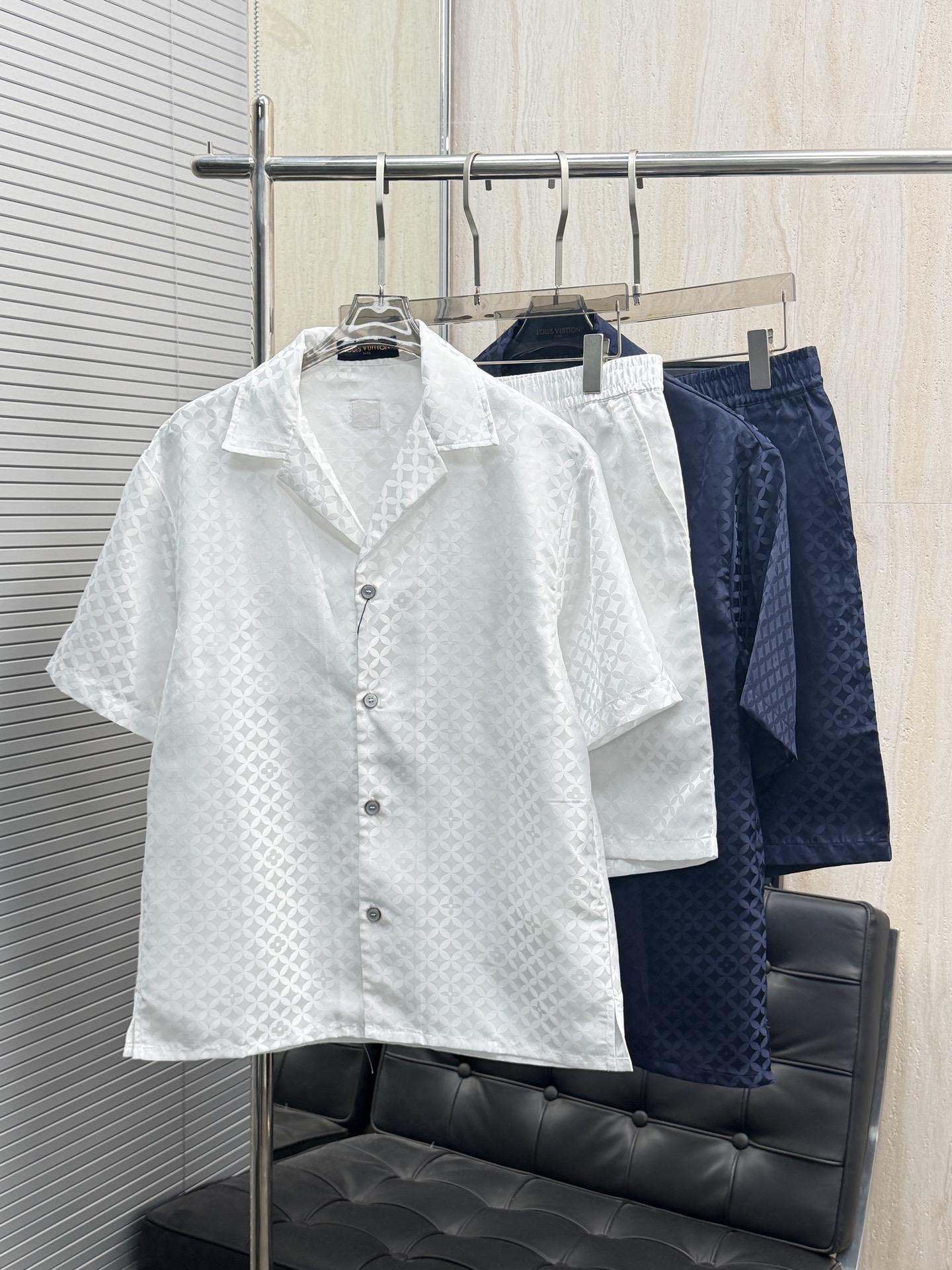 Crafted from jacquard fabric with a subtle sheen, this piece features th - Comprehensive
