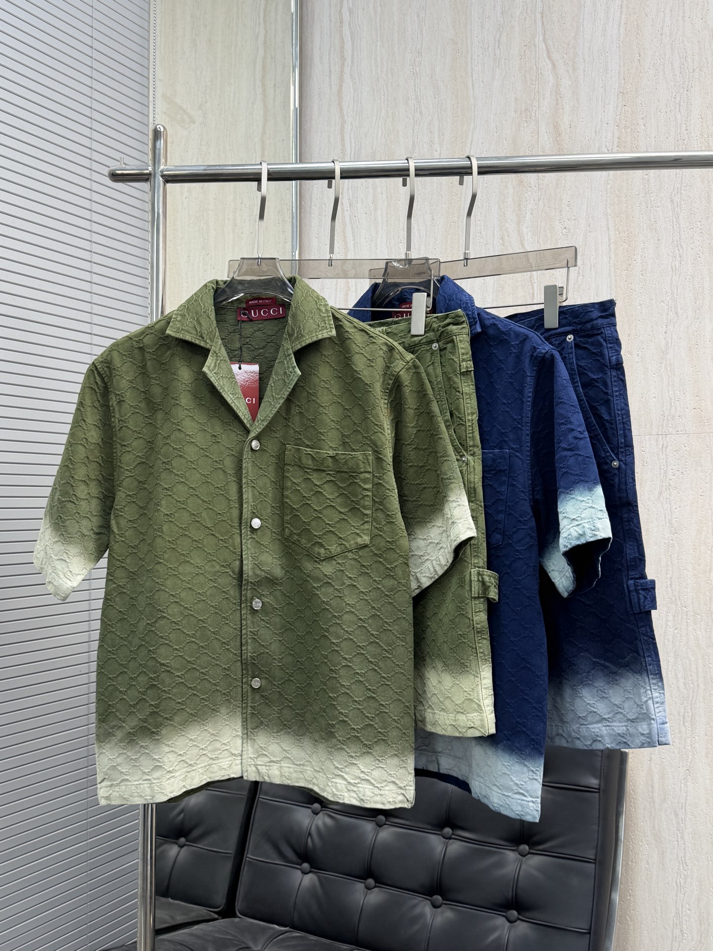 Tops 245 Shorts 225 LV* Top + pantalones cortos de denim degradado en jacquard La nueva ropa de trabajo 2026ss de la mi…