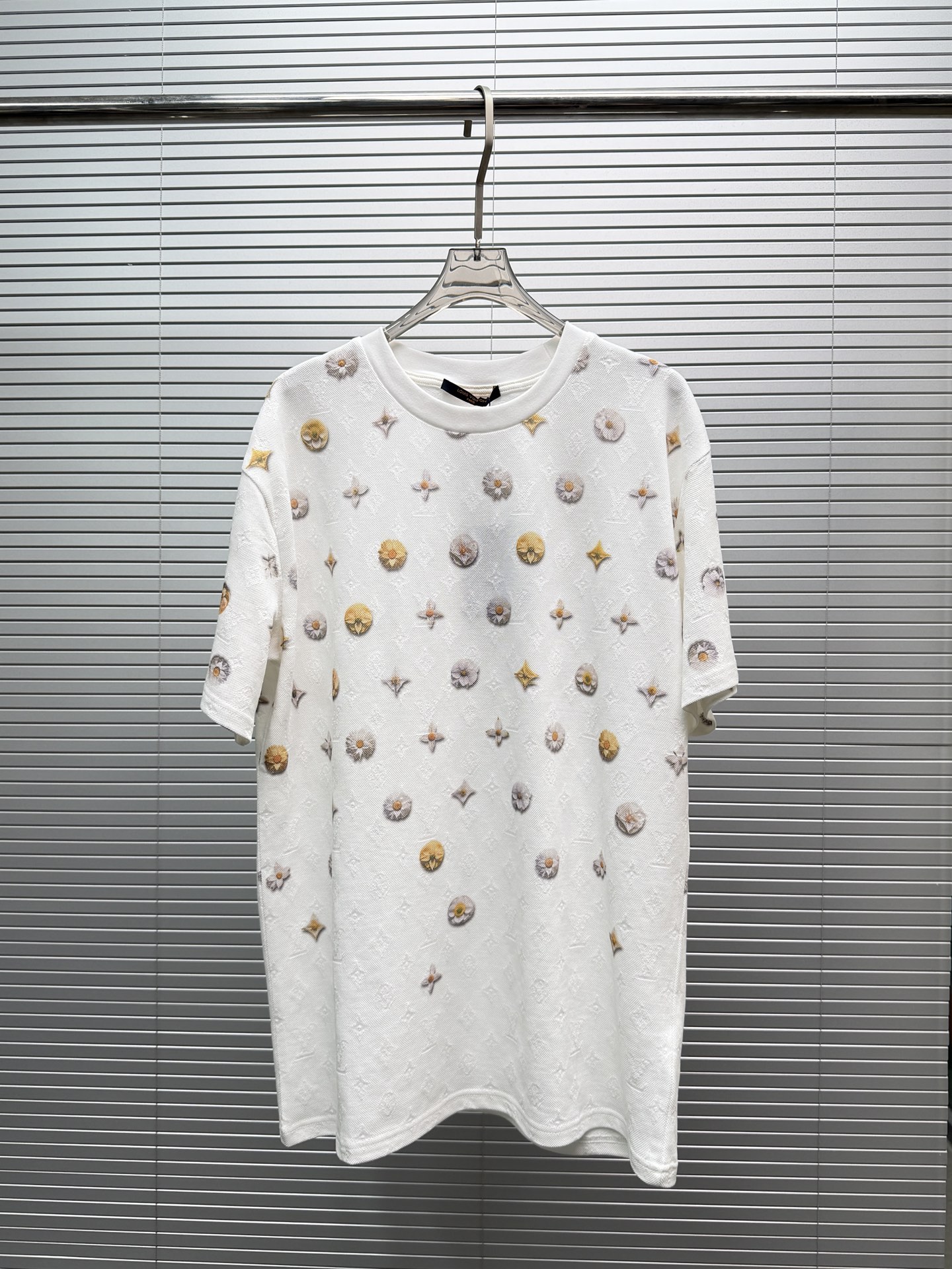 P140 LV* 路易26ss 雏菊花朵提花针织短袖 尺码：SMLXL