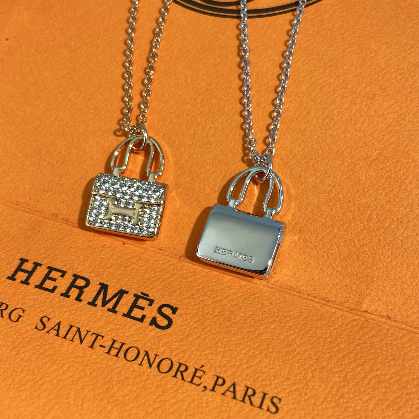 Hermès Classic Handcrafted Luxury Leather Shoulder Bag Ref.8F0B42F0 5