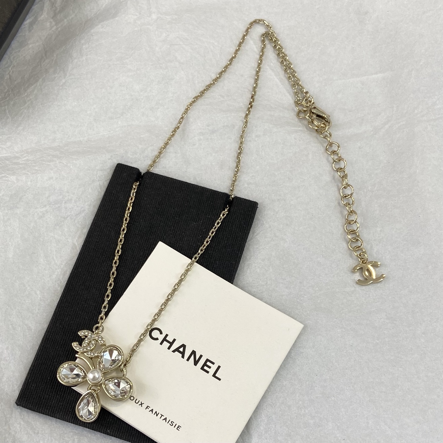 【XX01023】 【香 collar de trébol de cuatro hojas con flecos doble C】 ¡Recomendación destacada！Clásico eterno, el diseño de…
