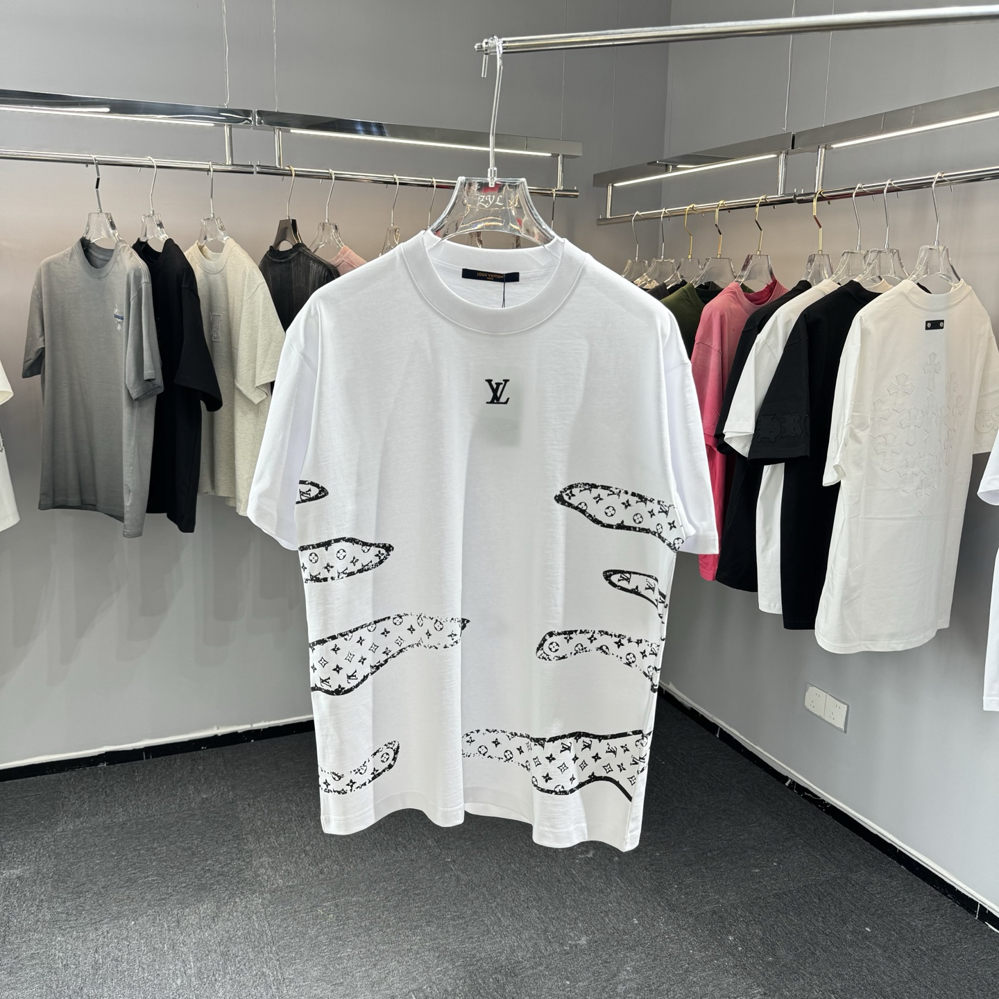 Louis Vuitton 26ss LV驴家早春新款圆领短袖 采用270克纯棉面料