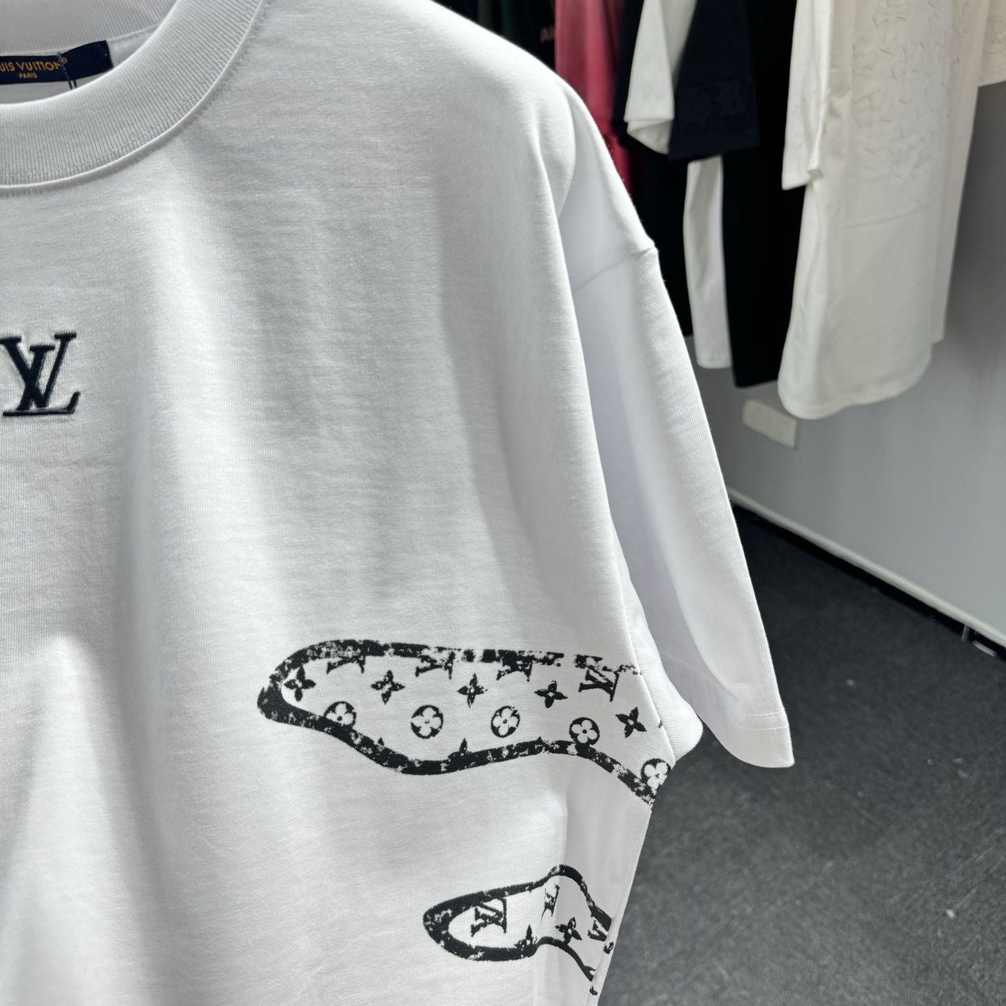 Louis Vuitton 26ss LV驴家早春新款圆领短袖 采用270克纯棉面料