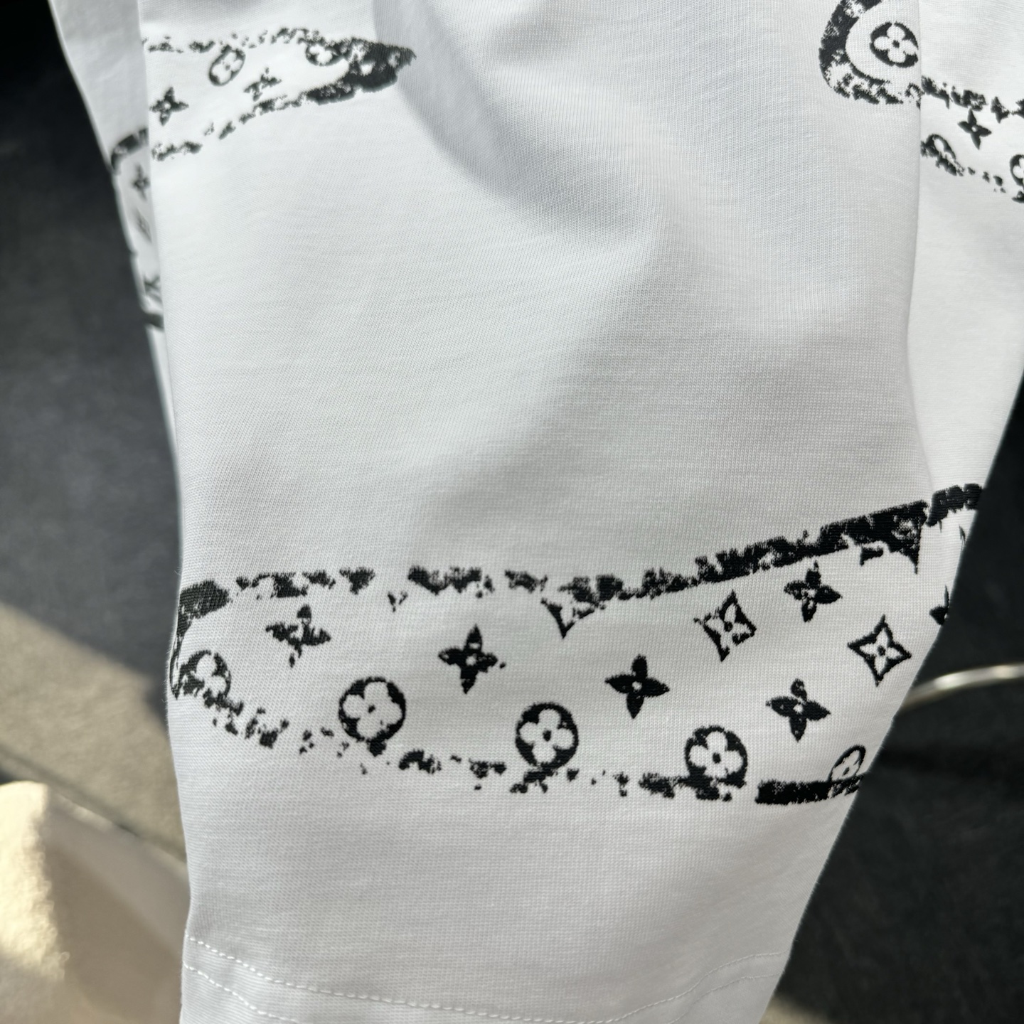 Louis Vuitton 26ss LV驴家早春新款圆领短袖 采用270克纯棉面料