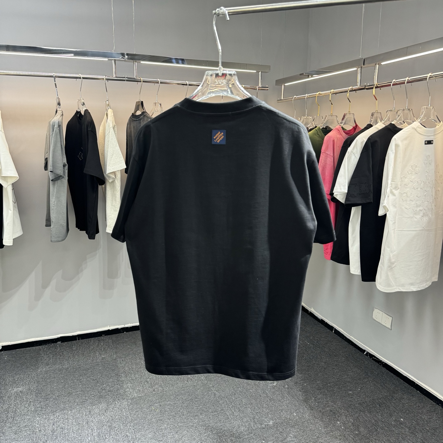 Louis Vuitton 26ss LV驴家早春新款圆领短袖 采用270克纯棉面料