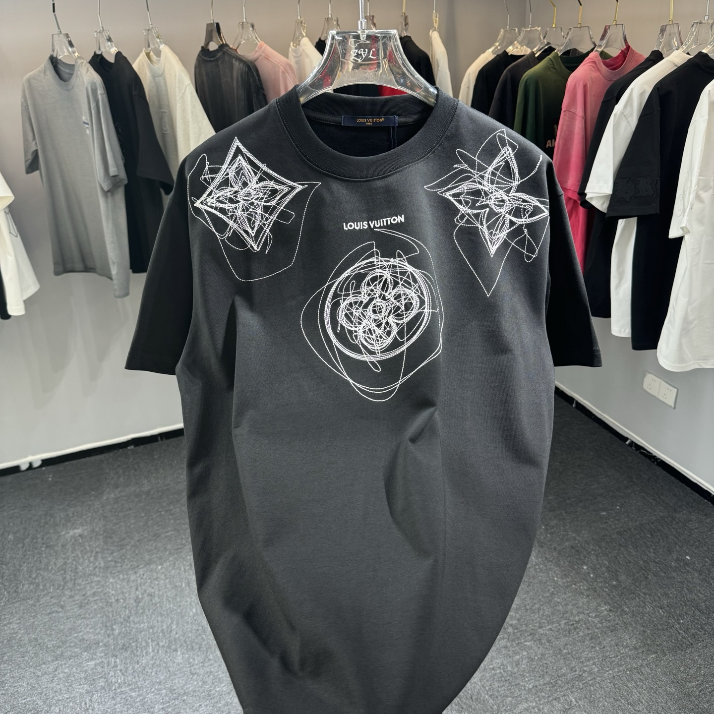 Louis Vuitton 26ss LV驴家早春新款圆领短袖 采用270克纯棉面料