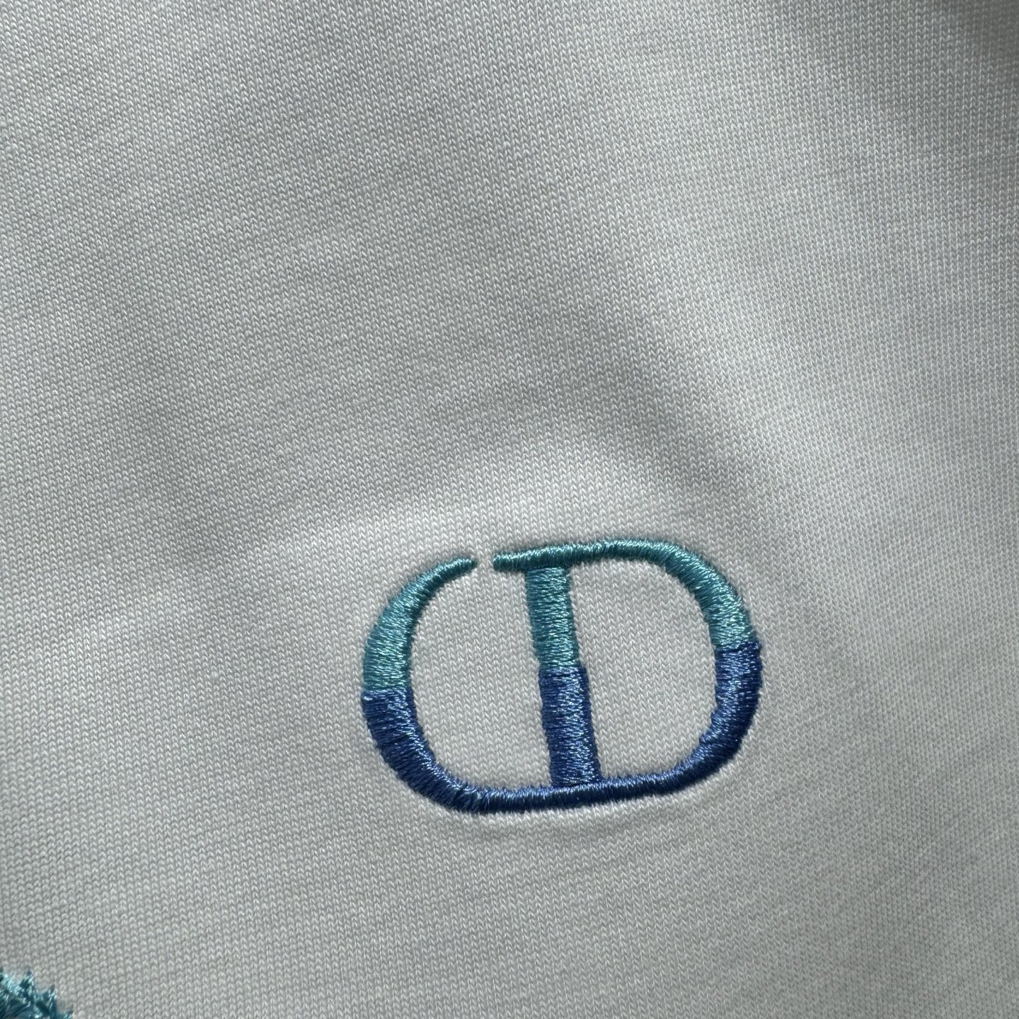 Dior 26ss Dior迪奥 早春新款圆领短袖 采用270克纯棉面料 锁链绣花工艺